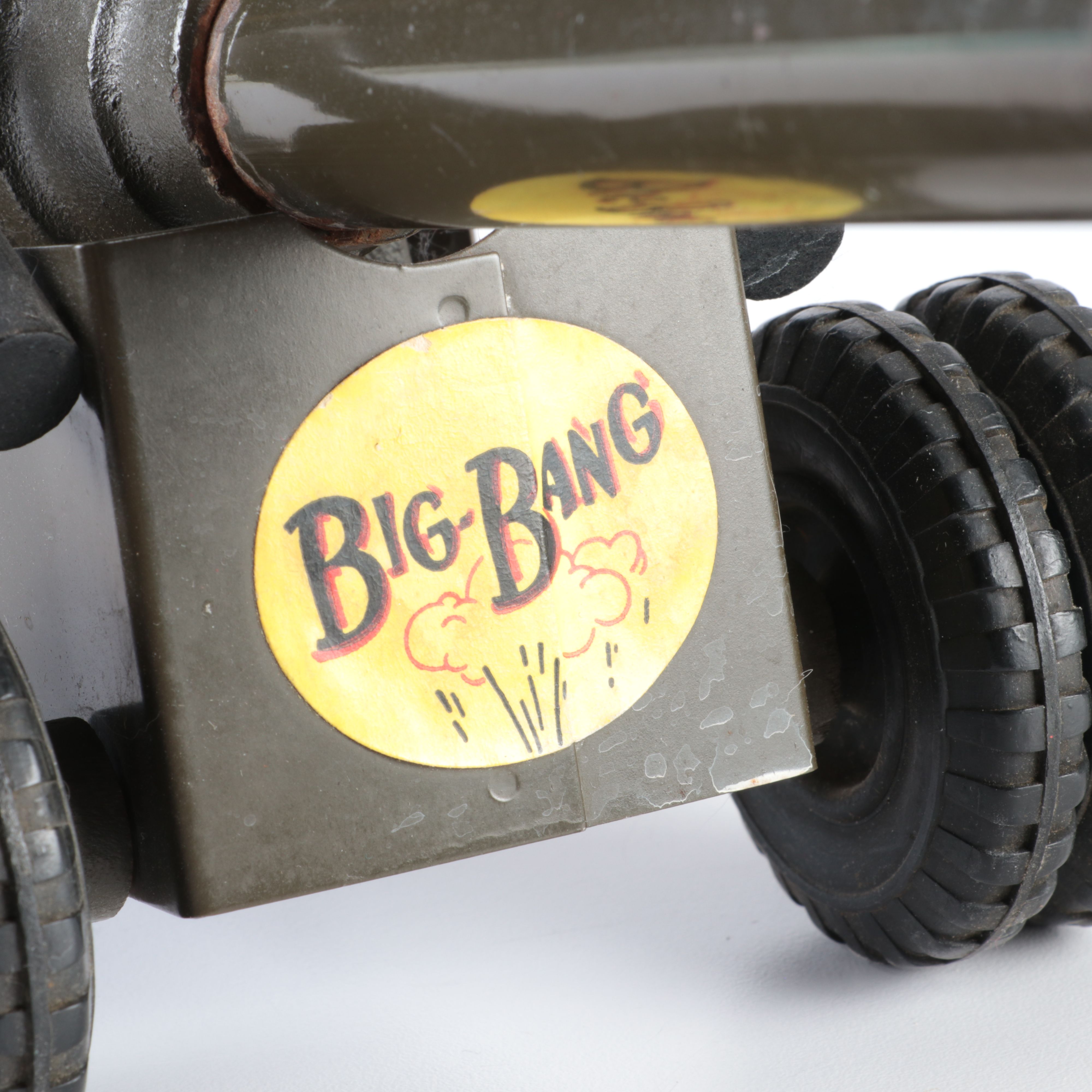 Vintage "Big Bang" Field Artillery Metal Toy Cannon