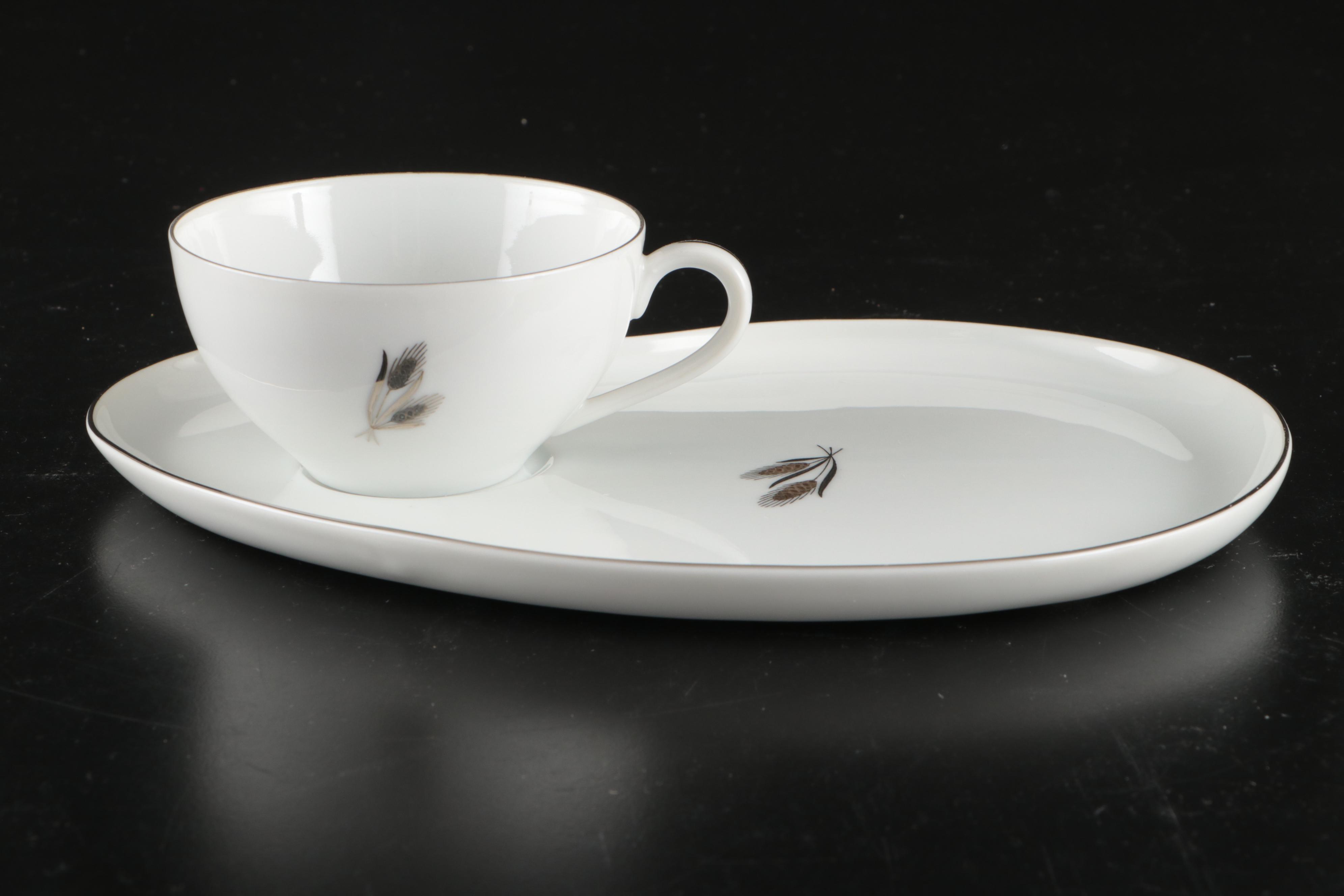 Fukagawa "Silver Wheat" Porcelain Dinnerware, Mid to Late 20th Century