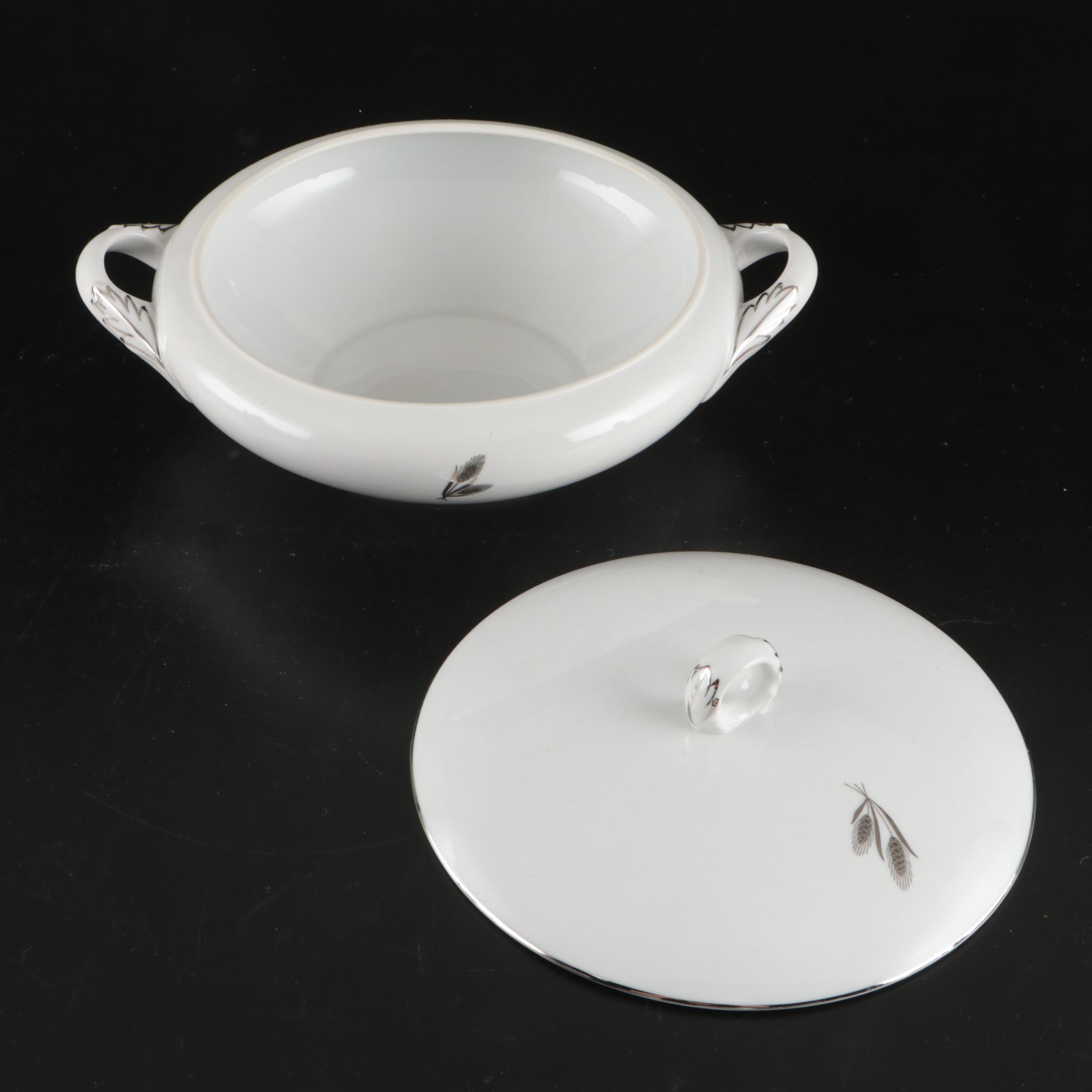 Fukagawa "Silver Wheat" Porcelain Dinnerware, Mid to Late 20th Century
