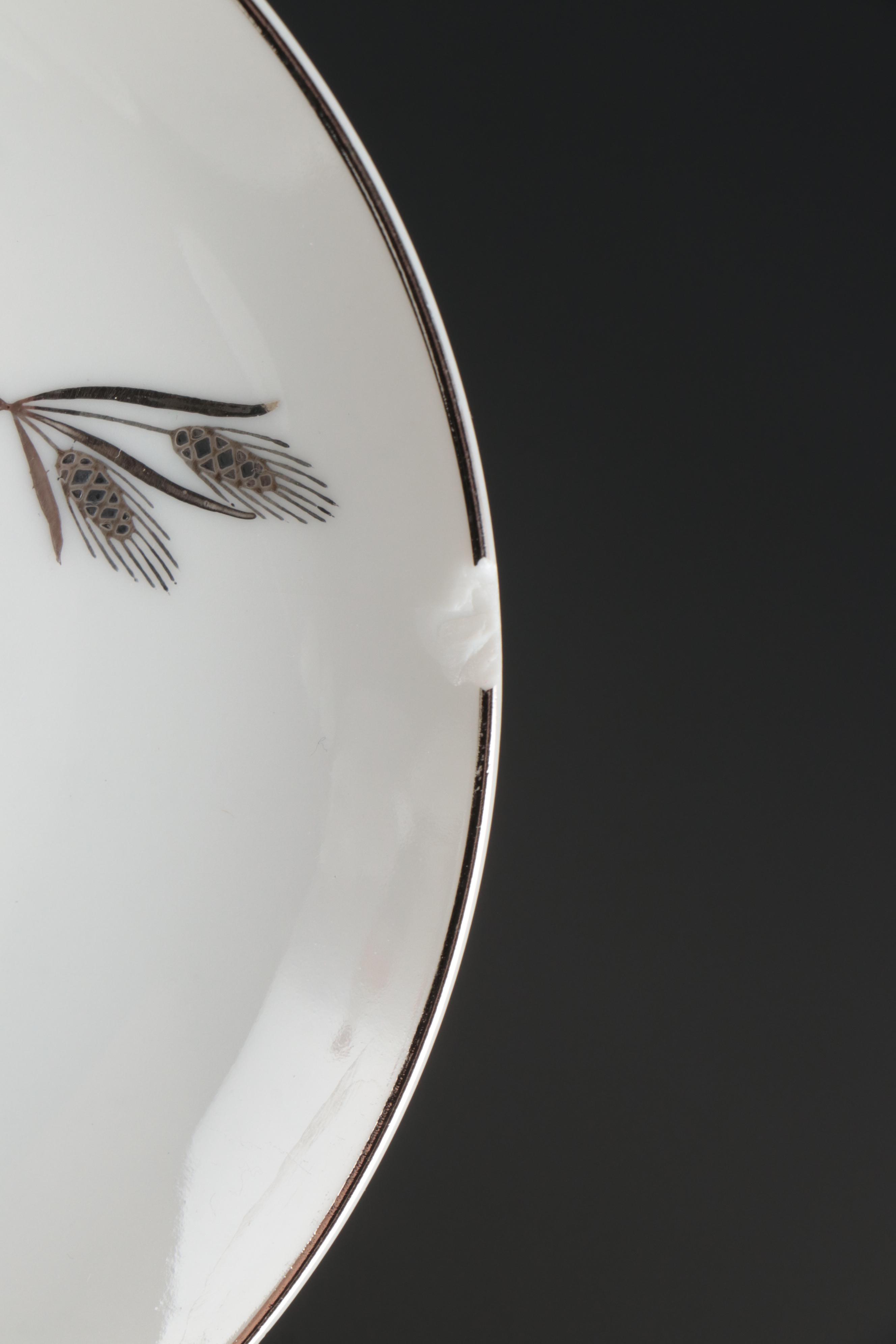 Fukagawa "Silver Wheat" Porcelain Dinnerware, Mid to Late 20th Century