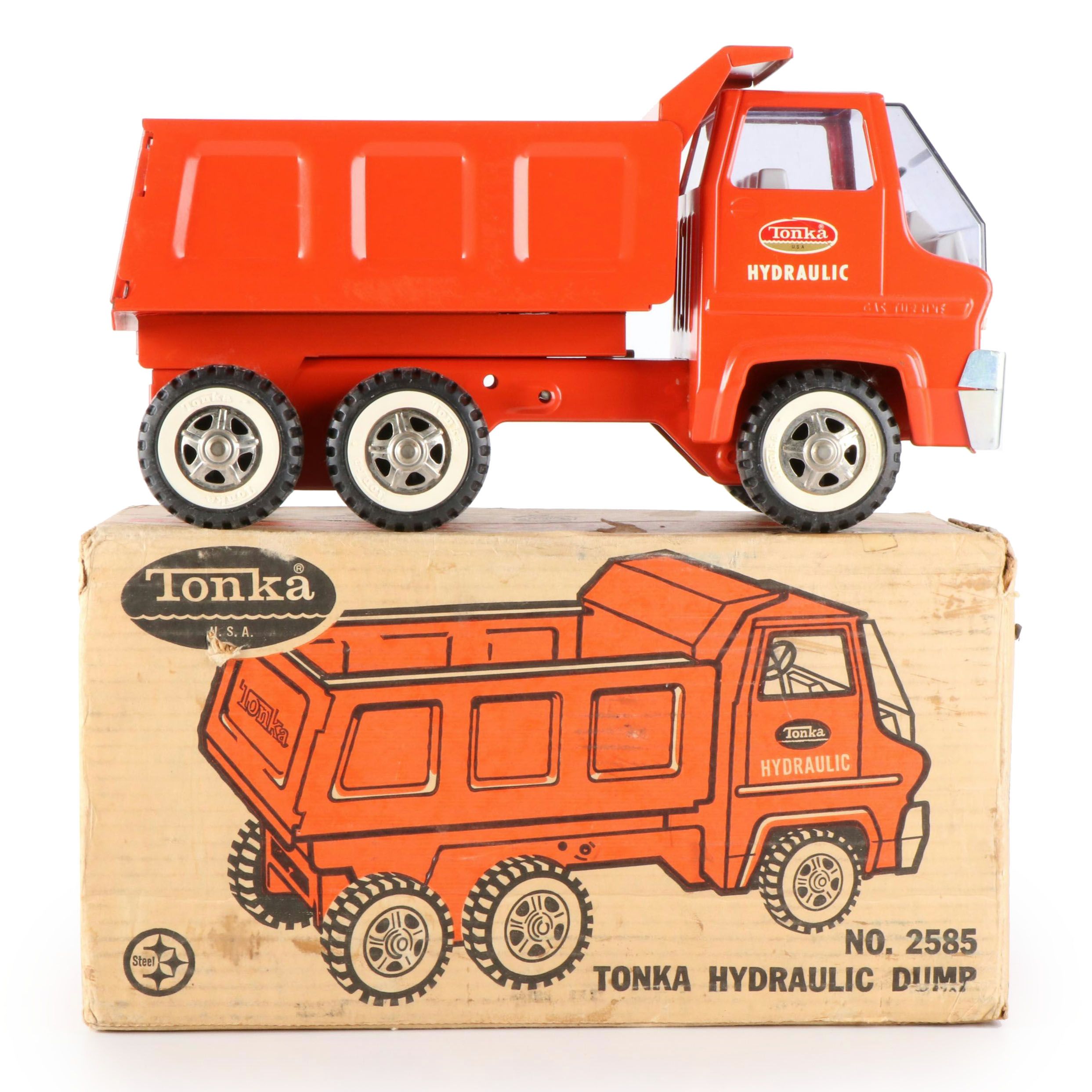 Vintage Tonka Hydraulic Dump Truck No. 2585 with Box