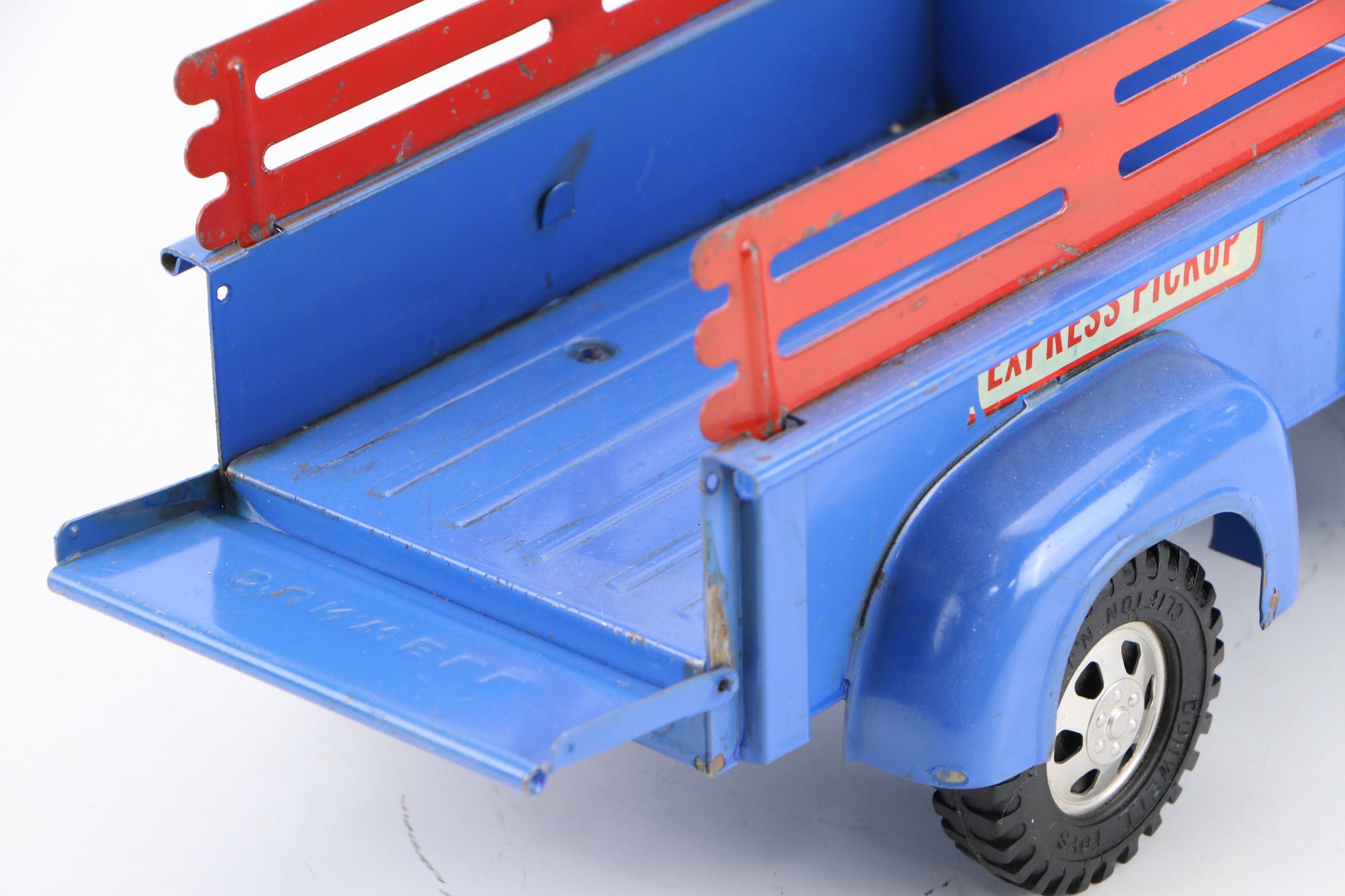 Dunwell Production Co. Vintage Express Pickup Model Truck