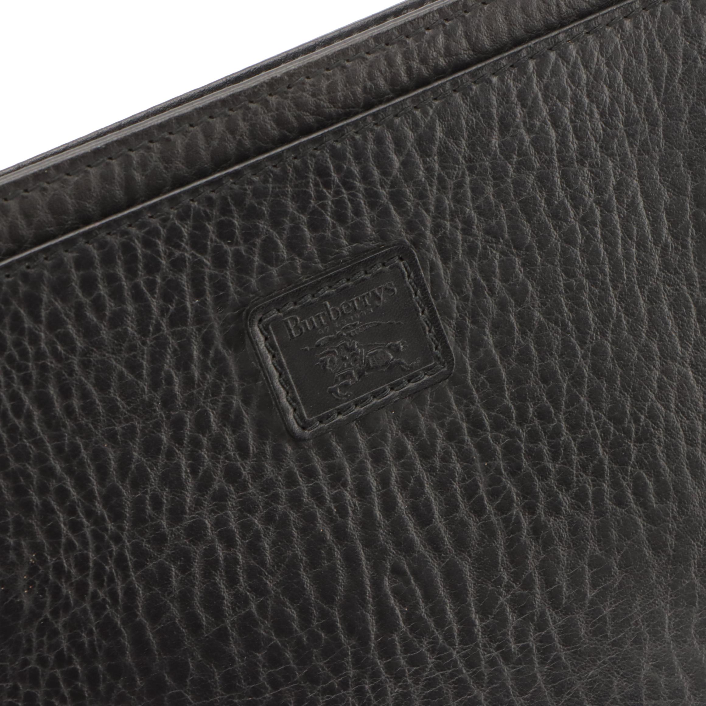 Burberrys Vintage Zippered Organizer Clutch in Black Grained Calfskin Leather