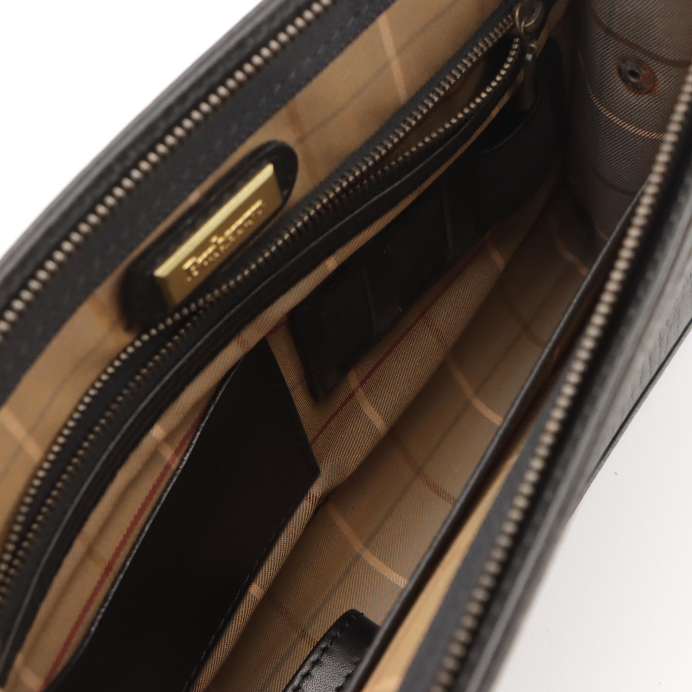 Burberrys Vintage Zippered Organizer Clutch in Black Grained Calfskin Leather