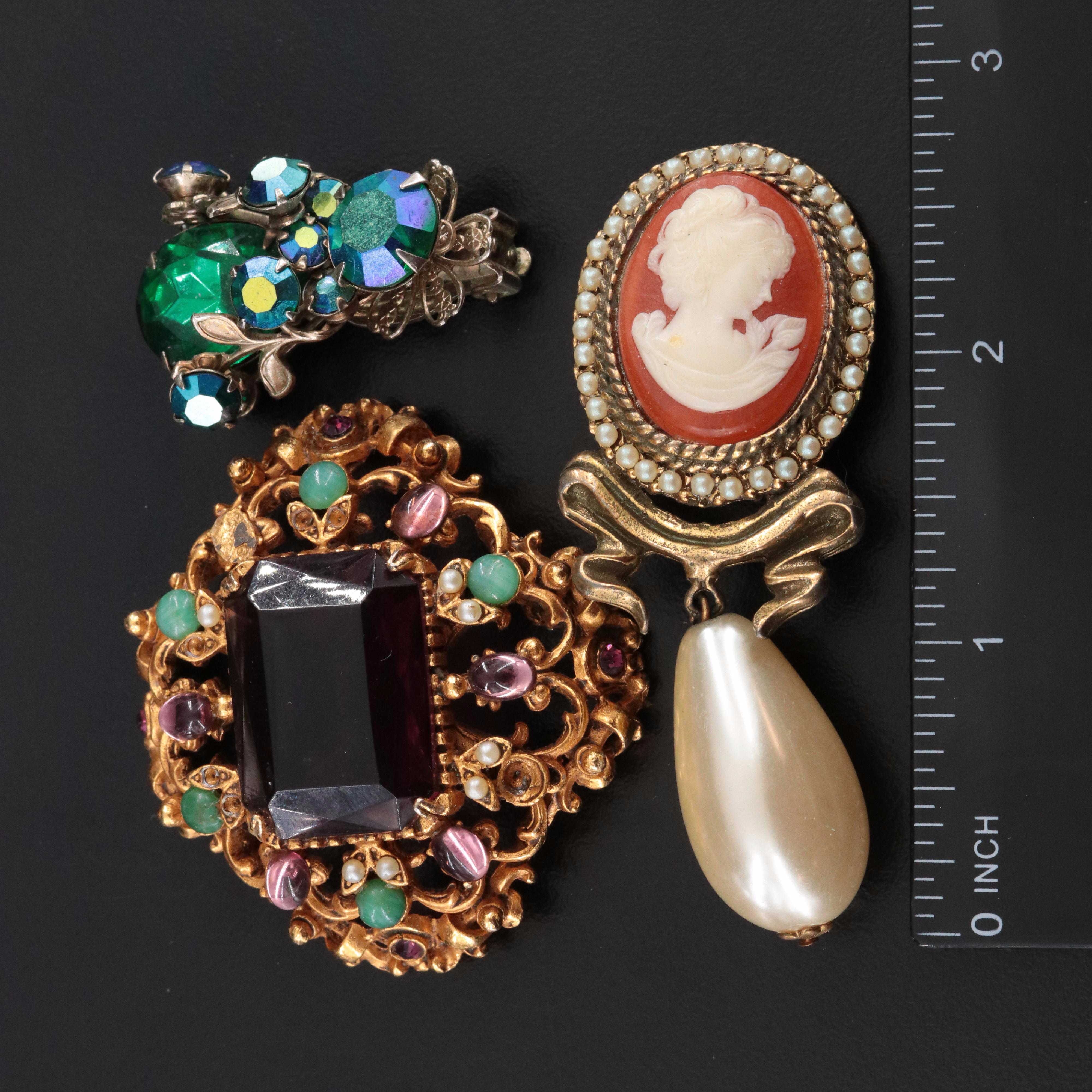 Florenza Featured in Vintage Costume Jewelry