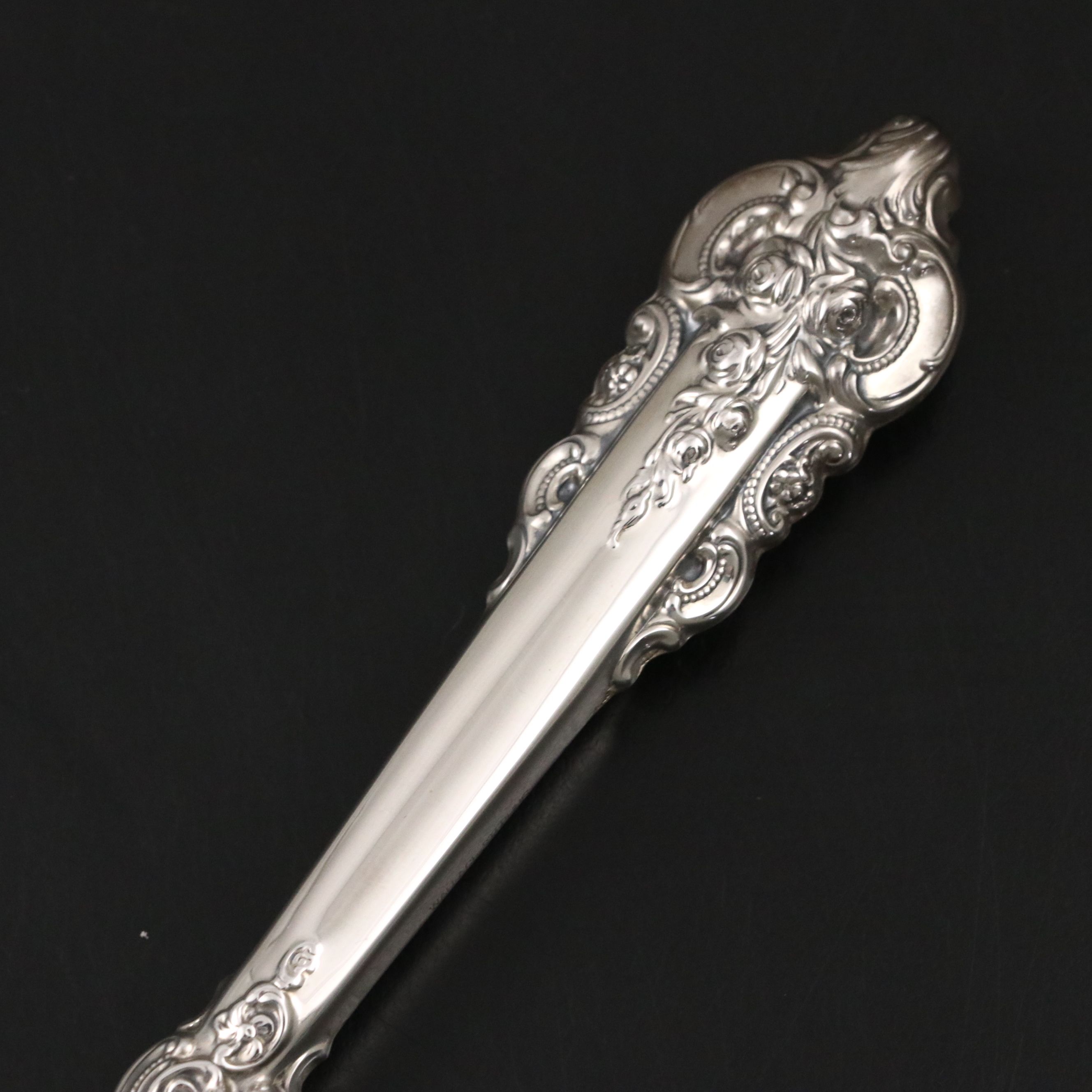 Wallace "Grande Baroque" Sterling Silver Handled Cake/Pie Server