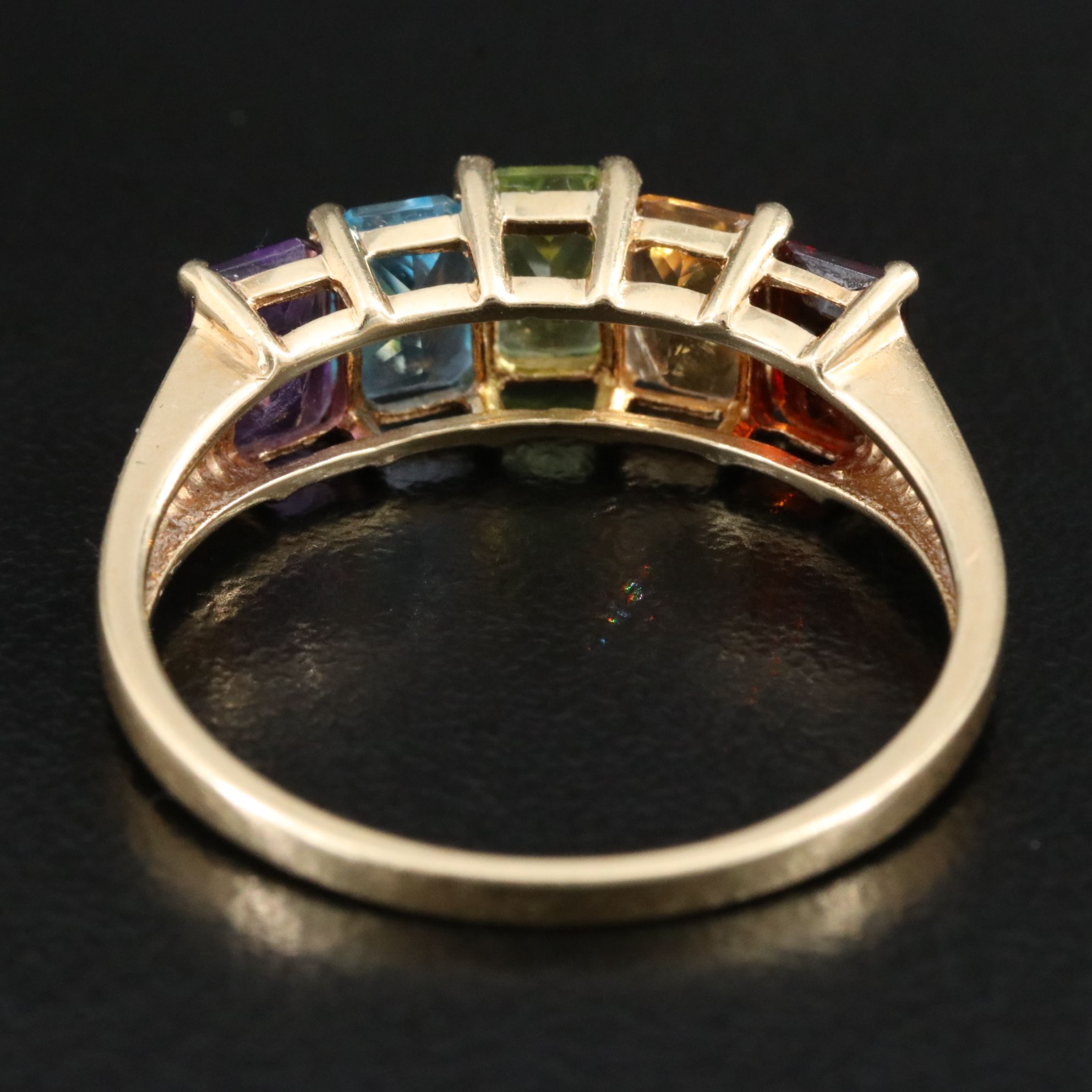 14K Multi Gemstone Ring Featuring Garnet, Amethyst, and Peridot
