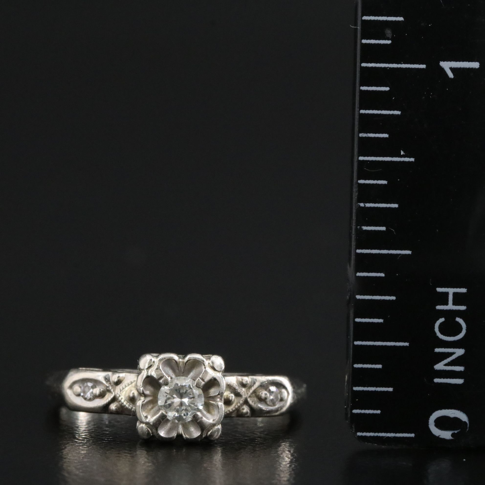Vintage 14K 0.14 CTW Diamond Ring