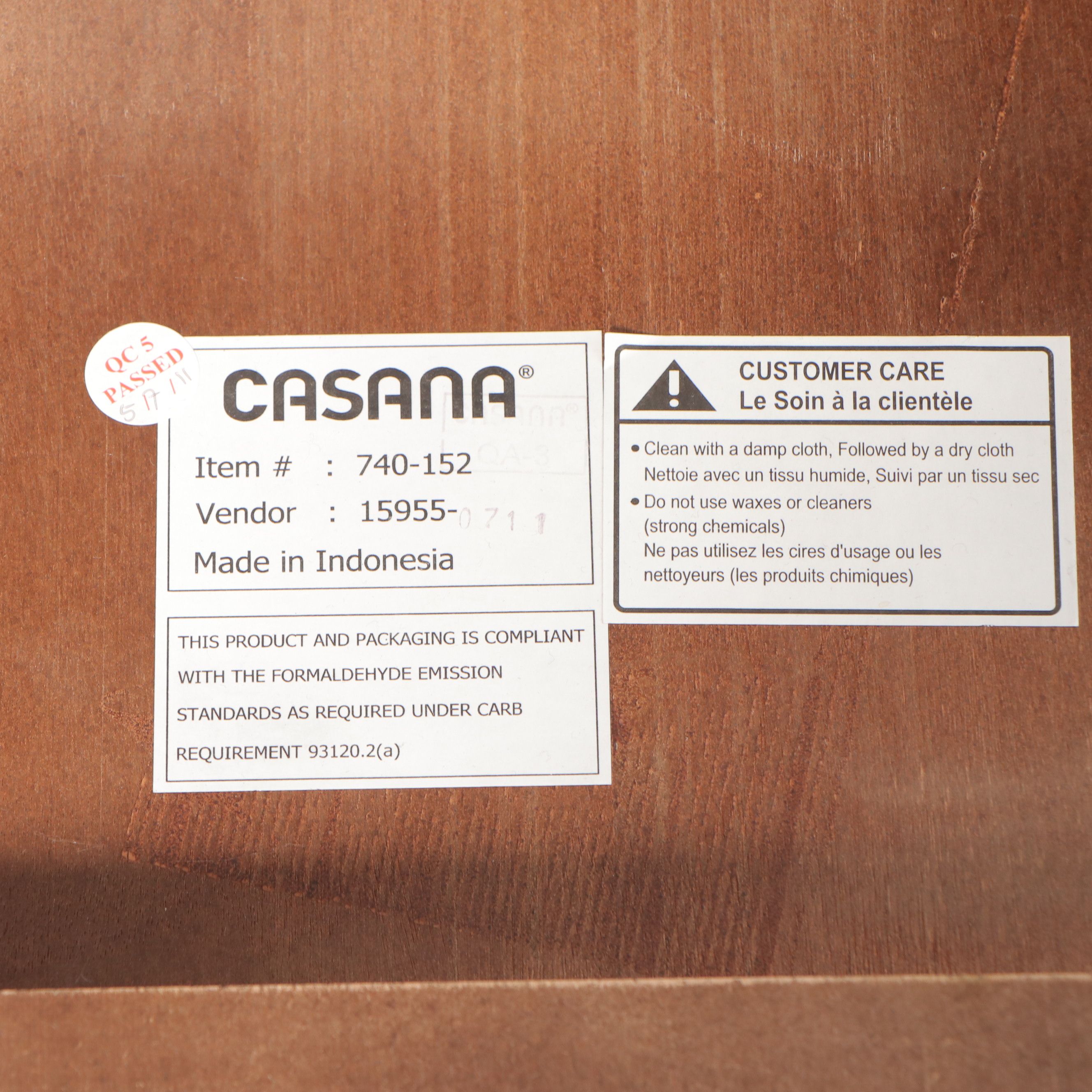 Contemporary Casana Dining Table and Six Chairs