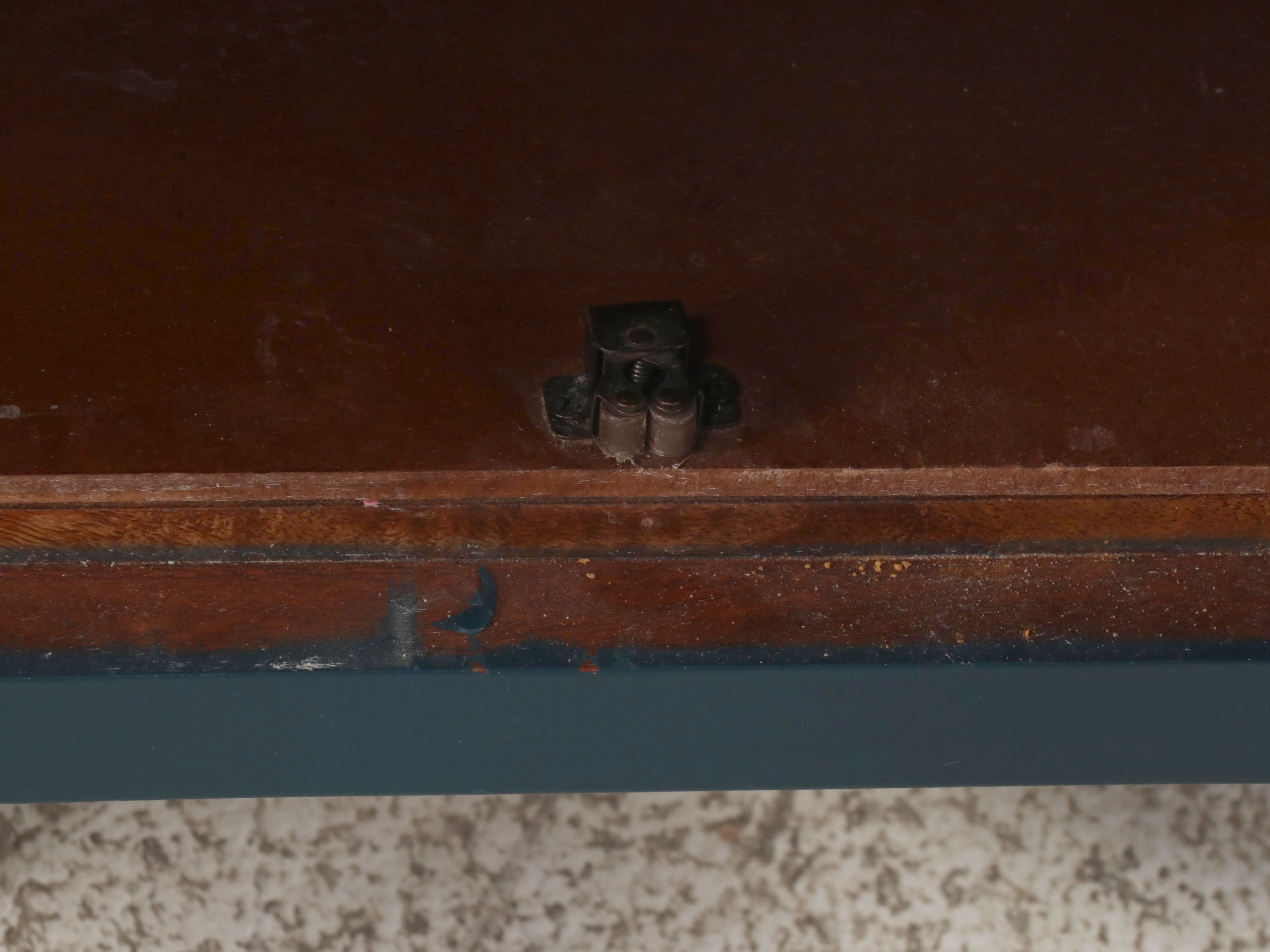 Traditional Style Blue-Painted Wood Buffet Cabinet