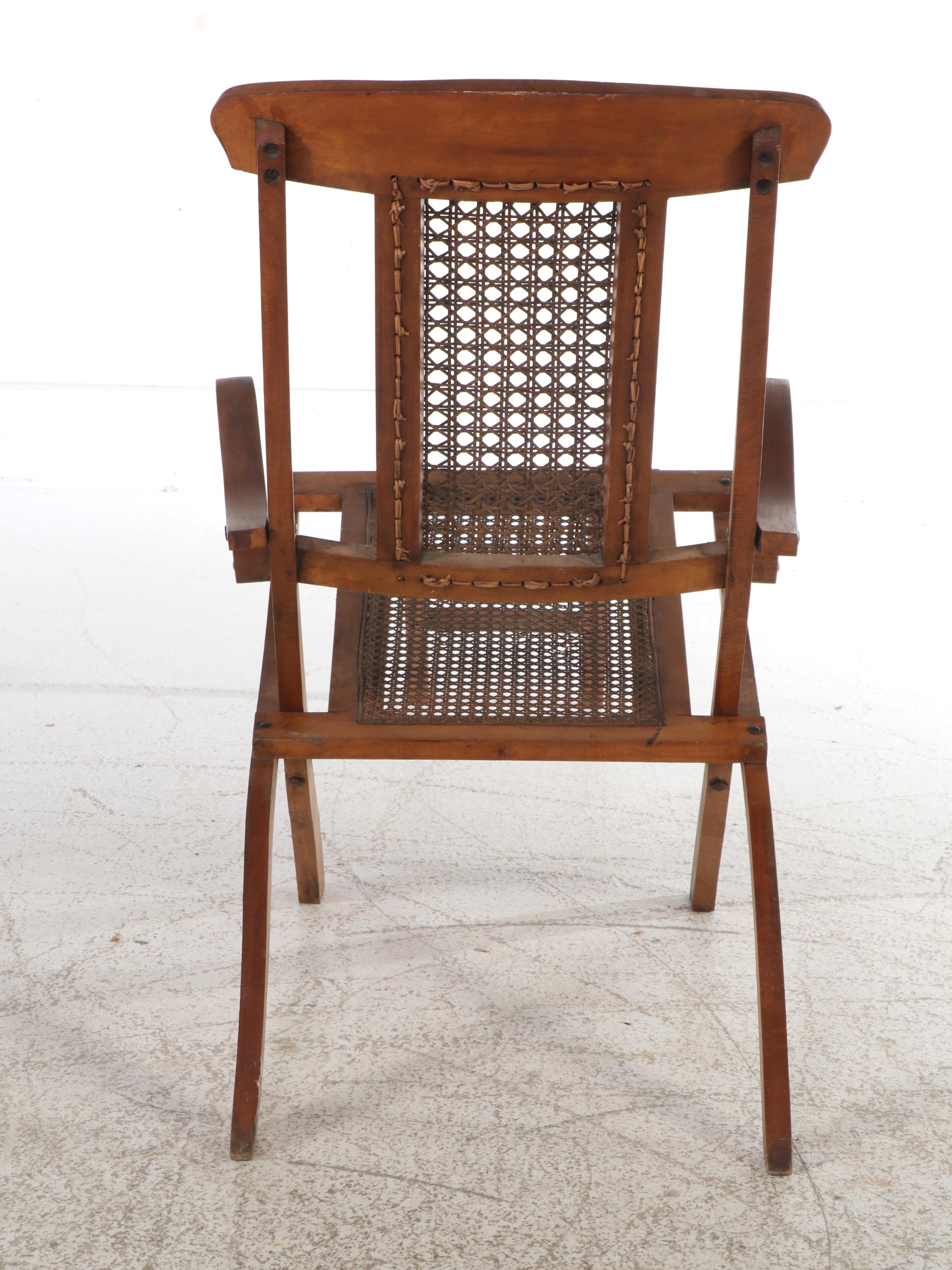 Wood and Cane Steamer Deck Chaise Lounge Chair, 20th Century