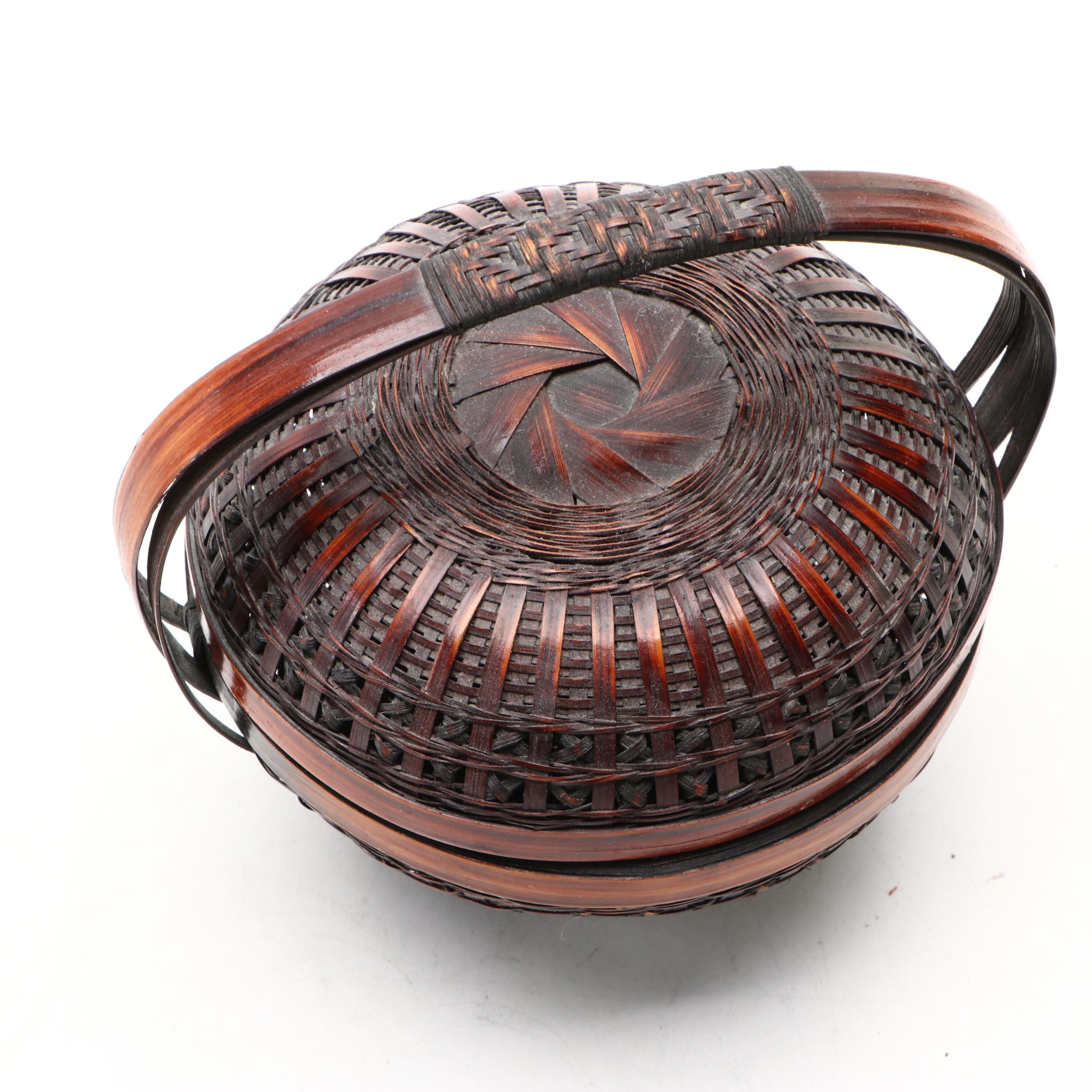 Chinese Style Lidded with Other Baskets with Bamboo Footed Tray