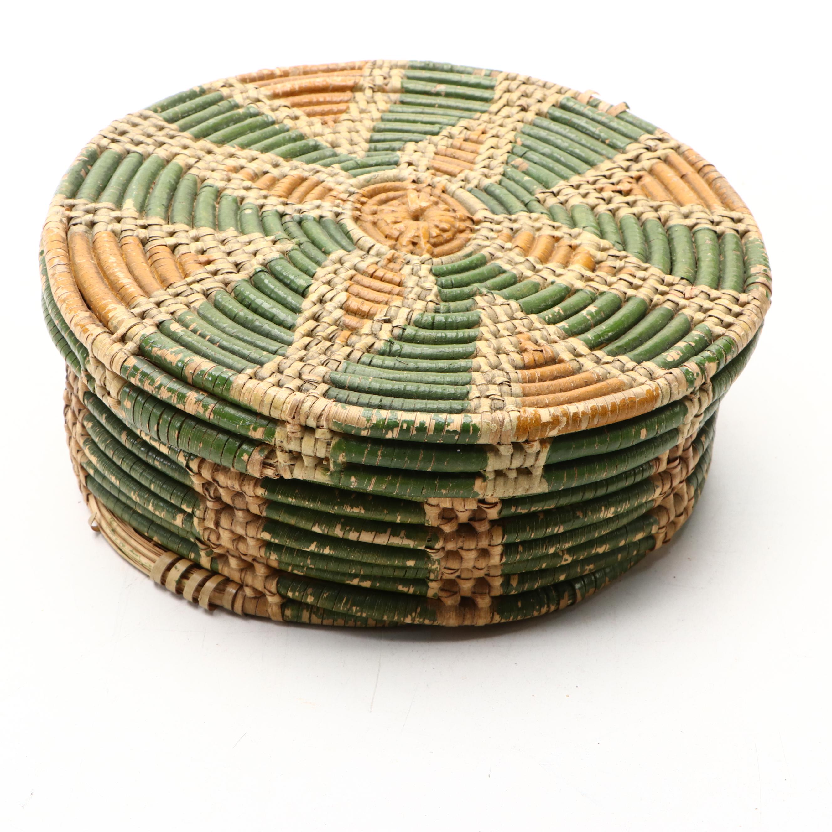 Chinese Style Lidded with Other Baskets with Bamboo Footed Tray
