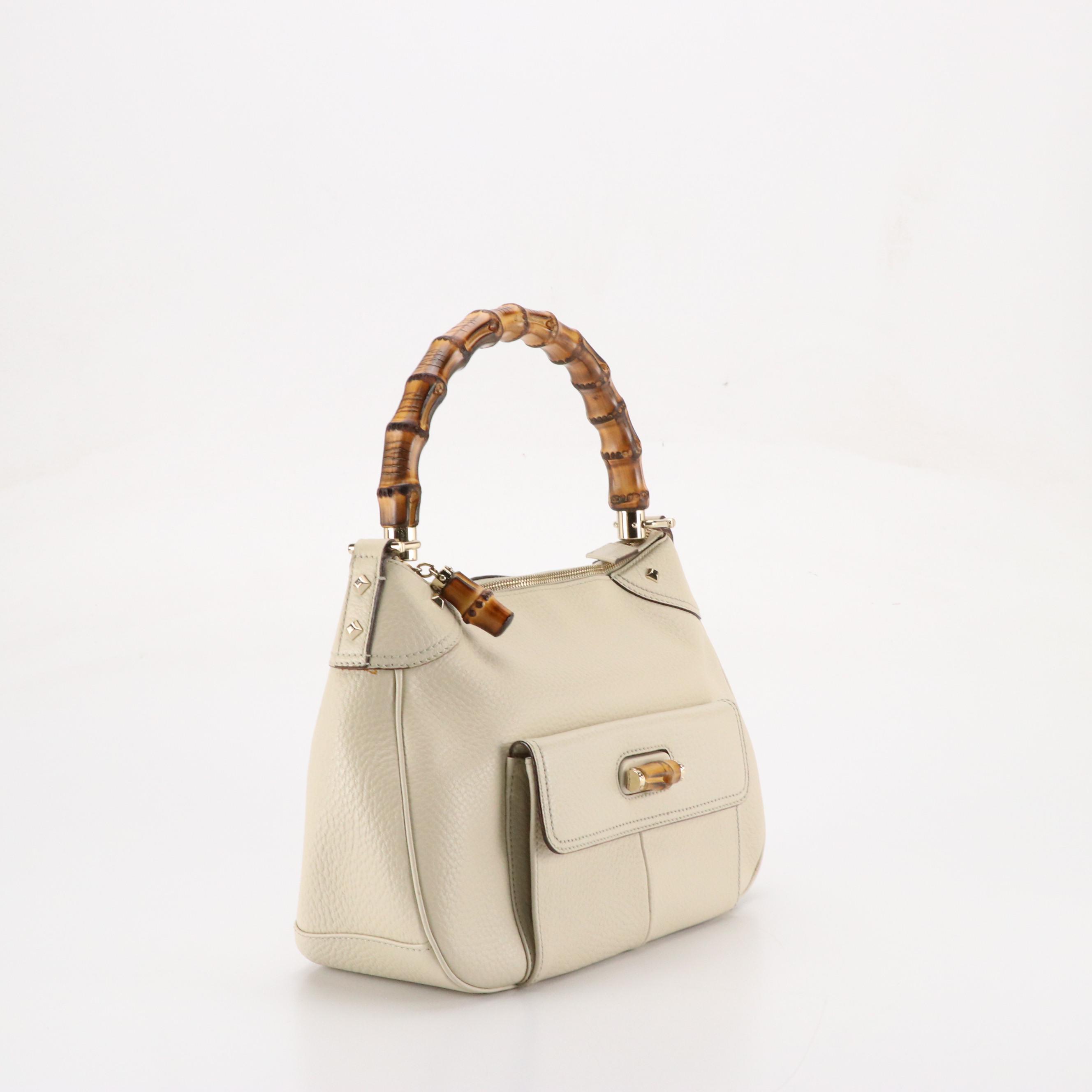 Gucci Zippered Bamboo Handbag in Ivory Grained Calfskin Leather