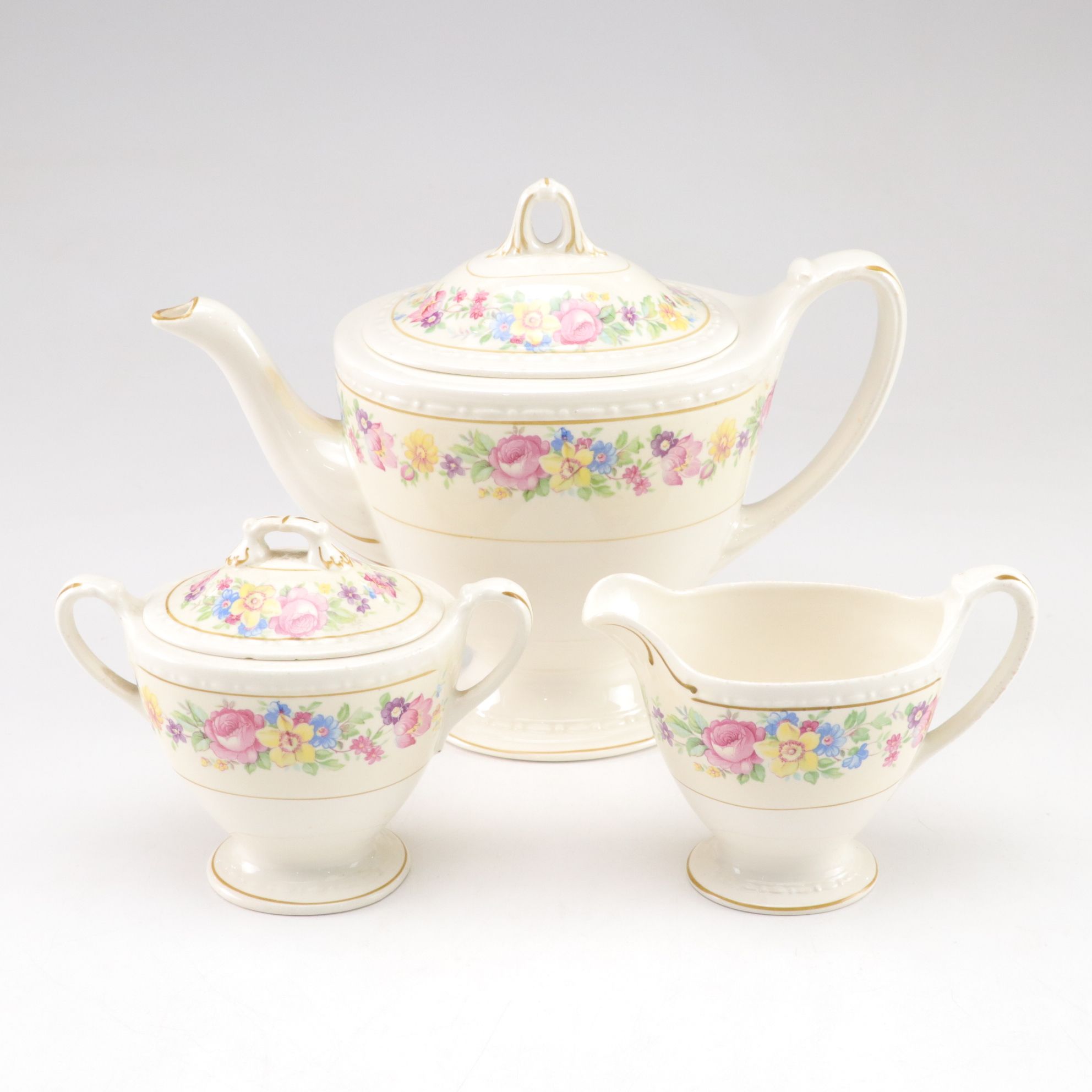 Homer Laughlin "Roselane" Georgian Dinnerware and Service Set, 1940 - 1959