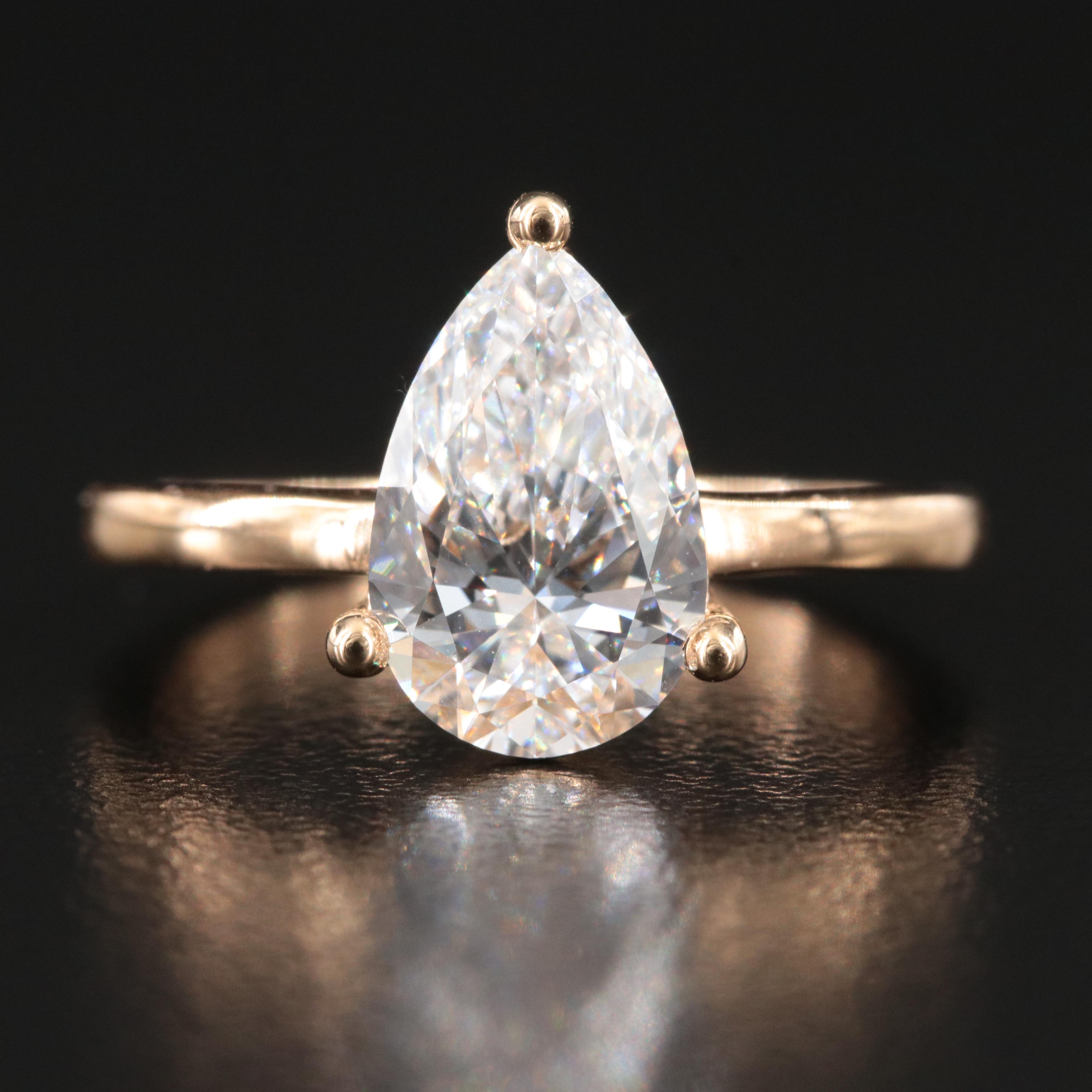 18K 1.96 CT Lab Grown Diamond Solitaire Ring with IGI Report