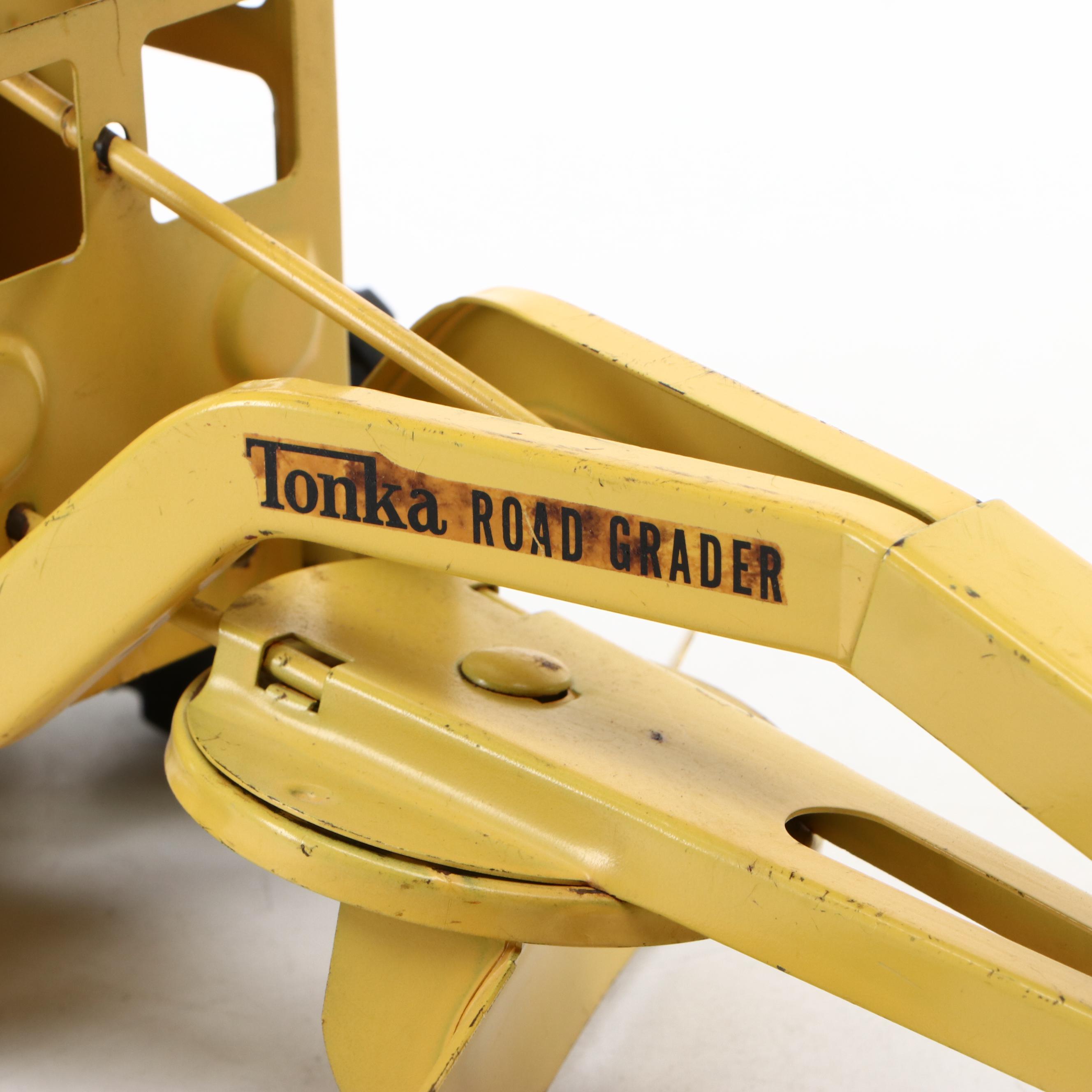 Vintage Tonka Diecast Road Grader Toy Vehicle, 1970s