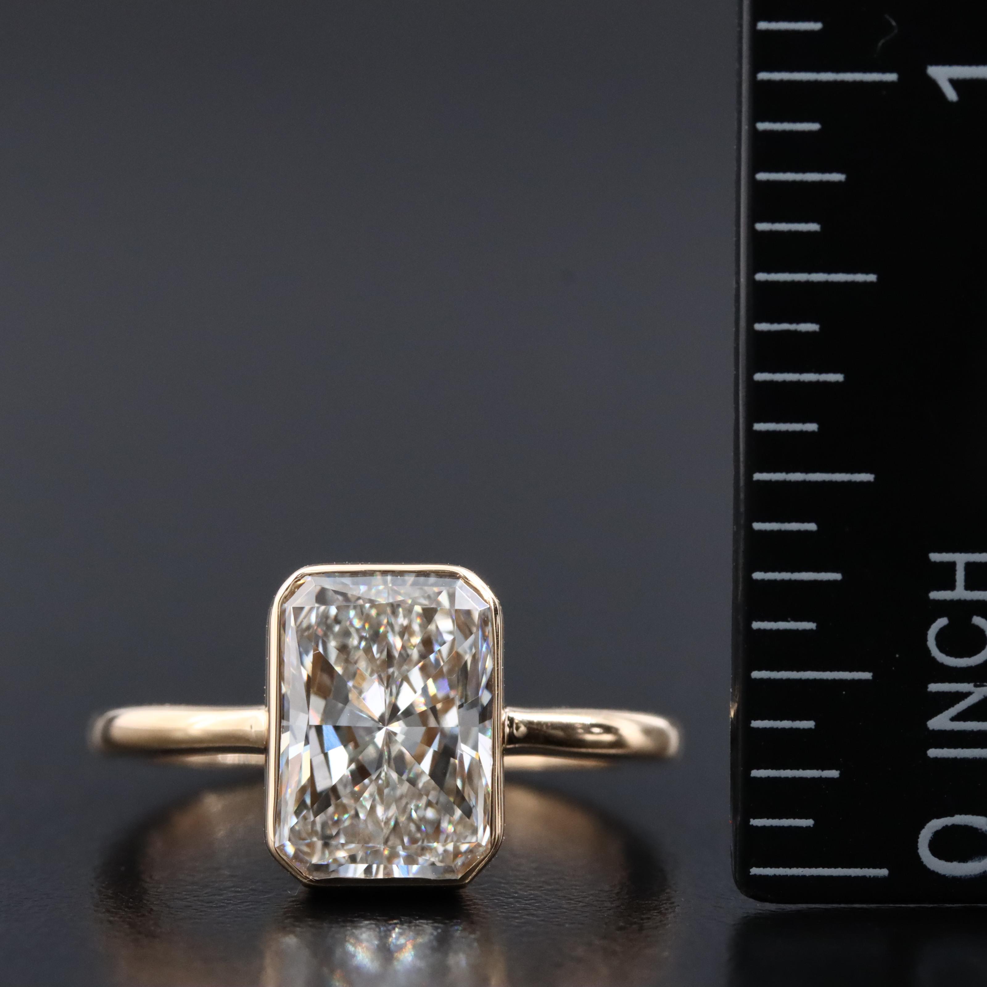18K 2.98 CT Lab Grown Diamond Solitaire Ring with IGI Report