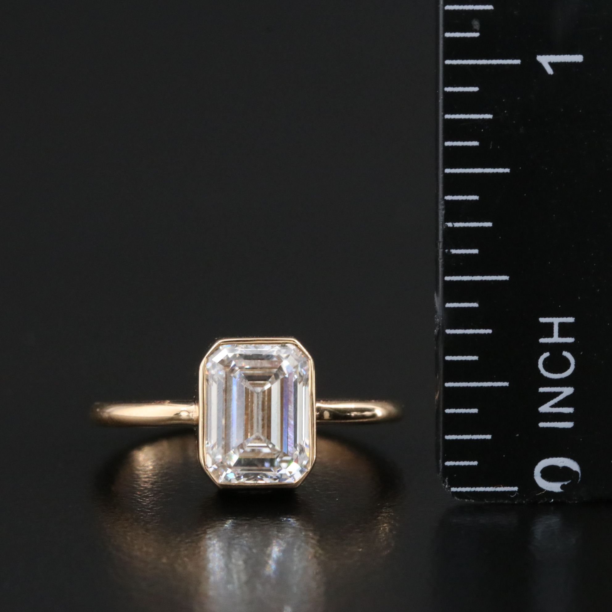 18K 2.10 CT Lab Grown Diamond Solitaire Ring with IGI Report