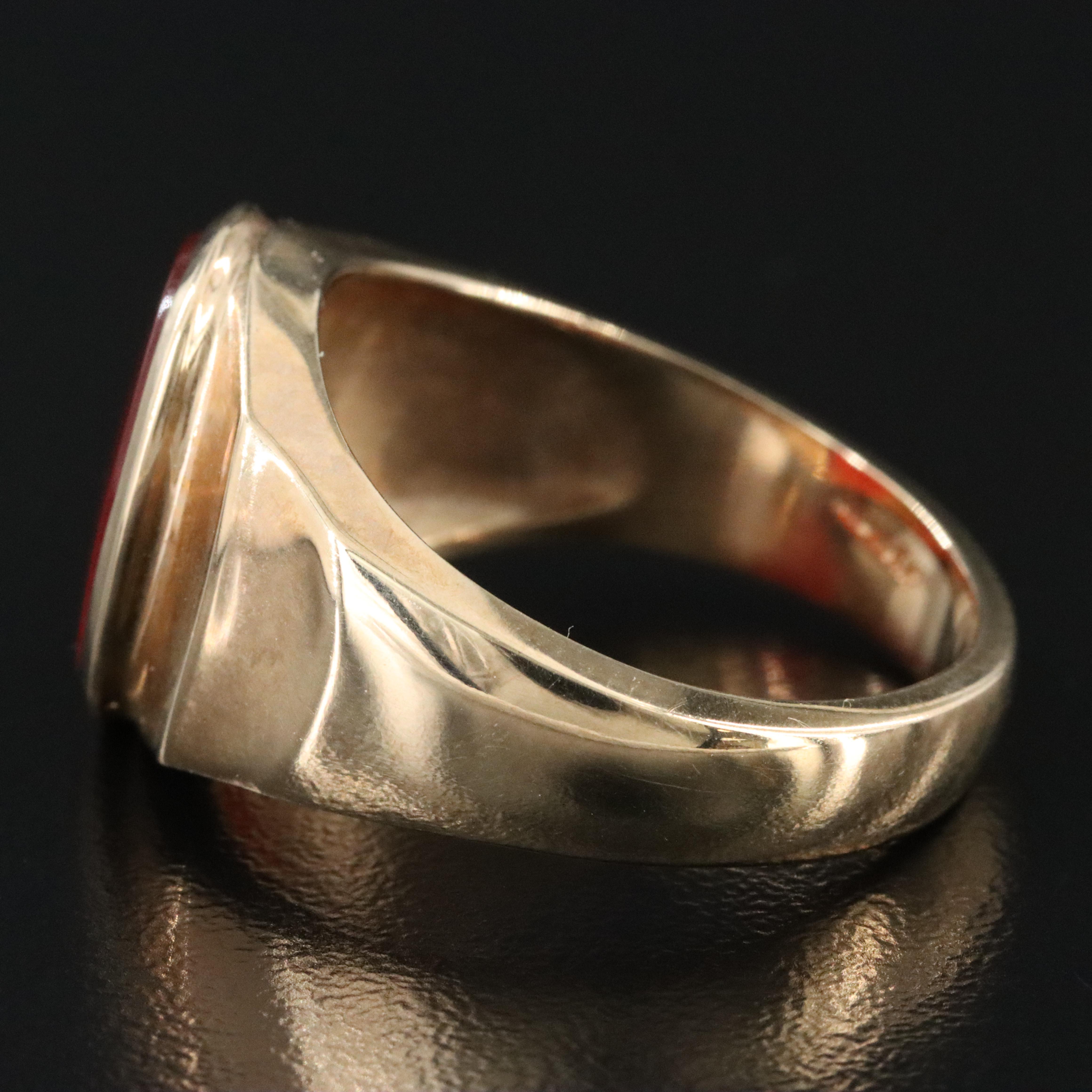 10K Carnelian Signet Ring