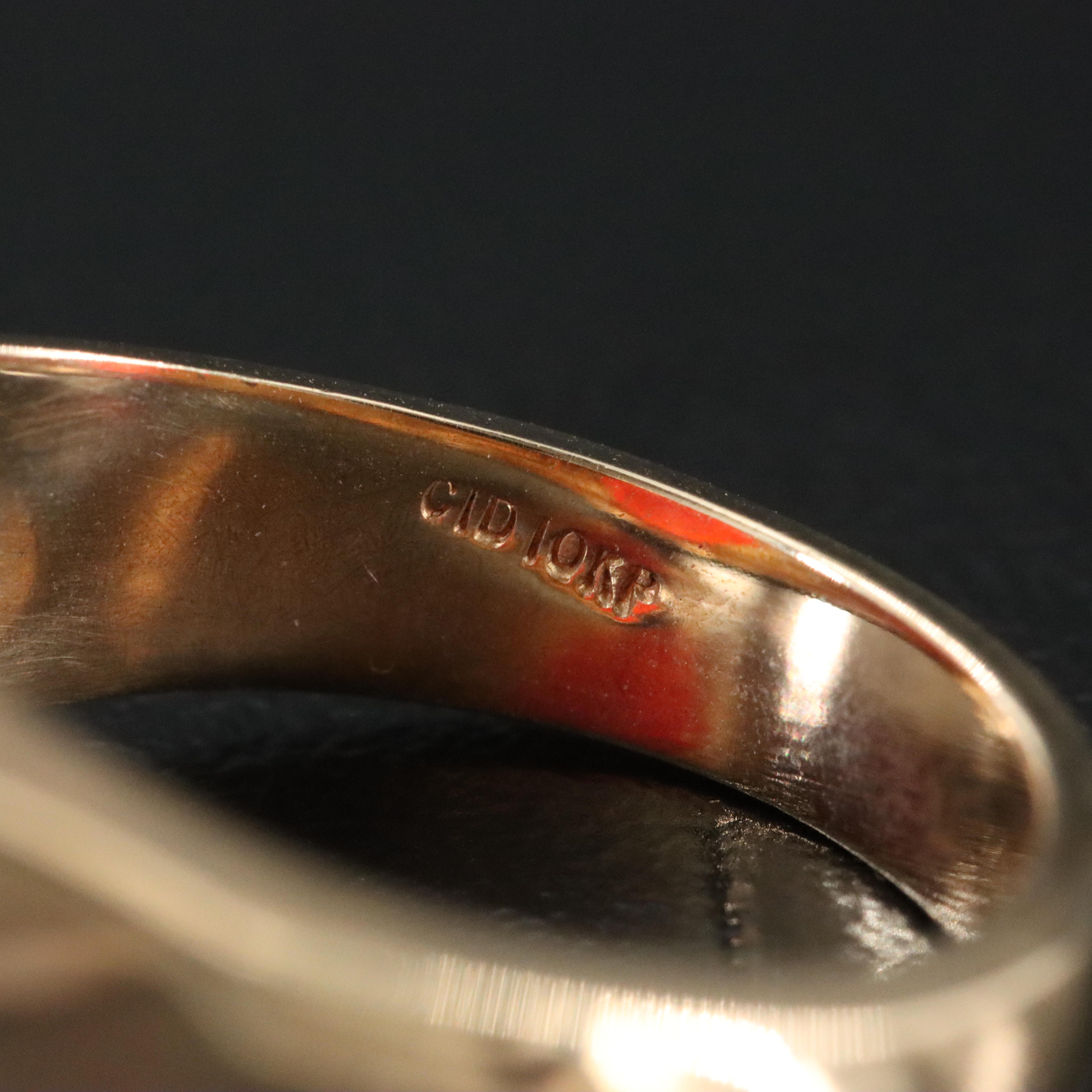 10K Carnelian Signet Ring