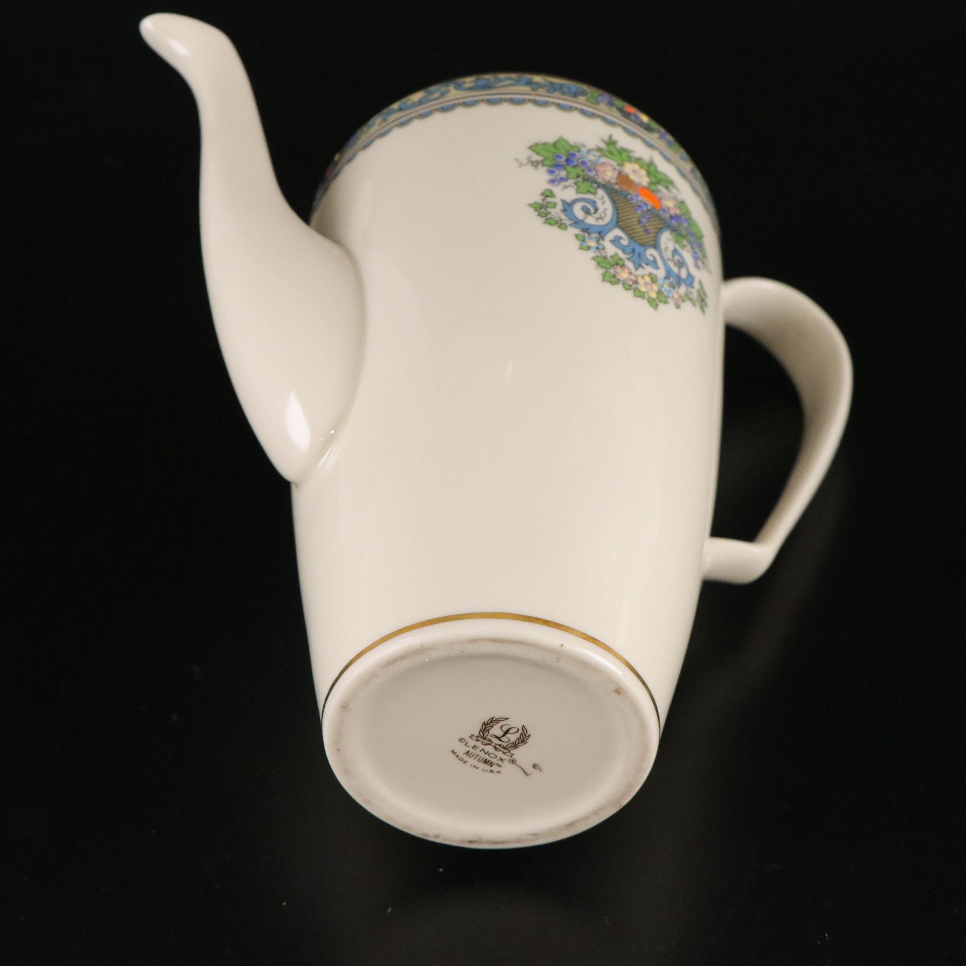 Lenox "Autumn" Gilt Porcelain Dinnerware Set for 12 with Serveware