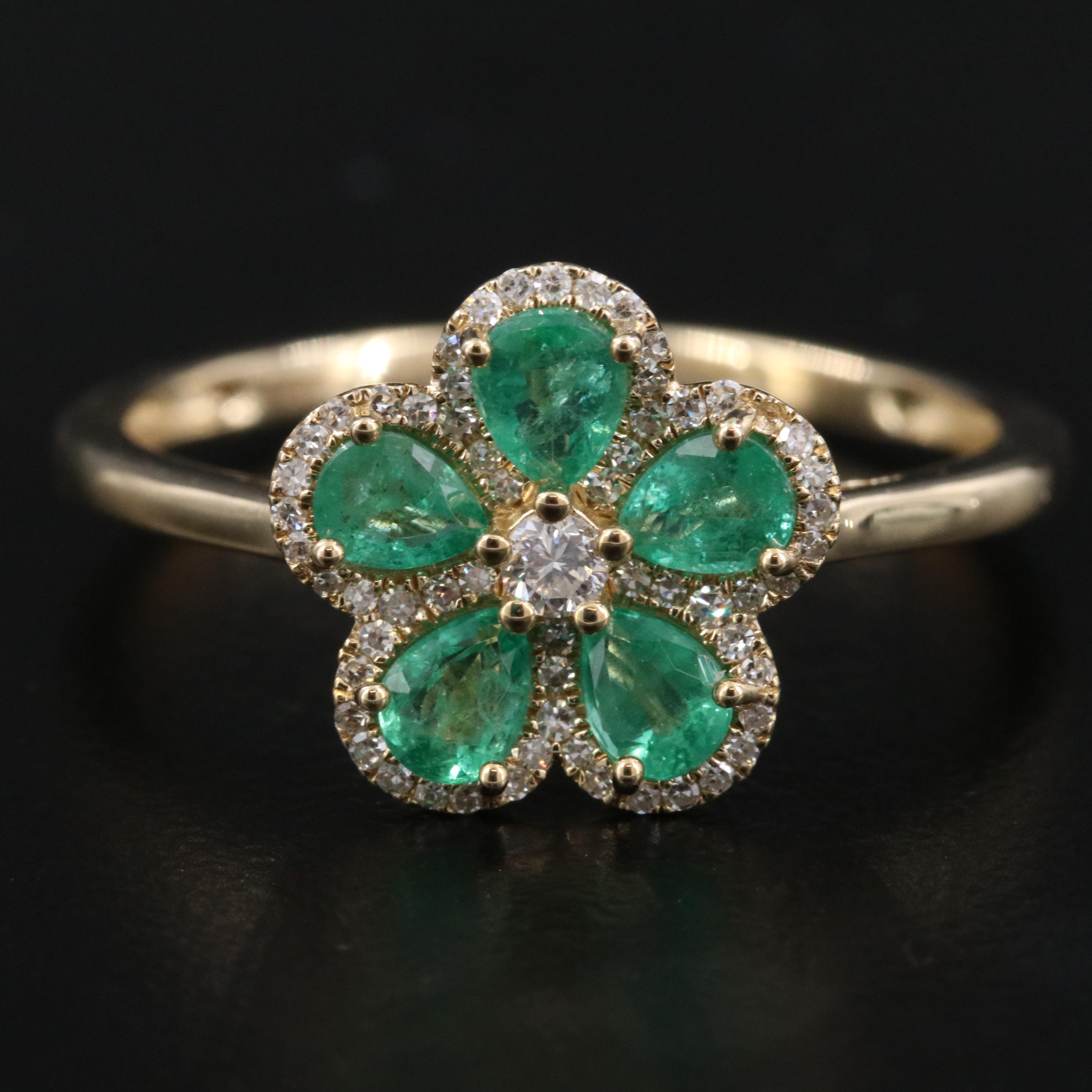 14K Emerald and Diamond Flower Ring
