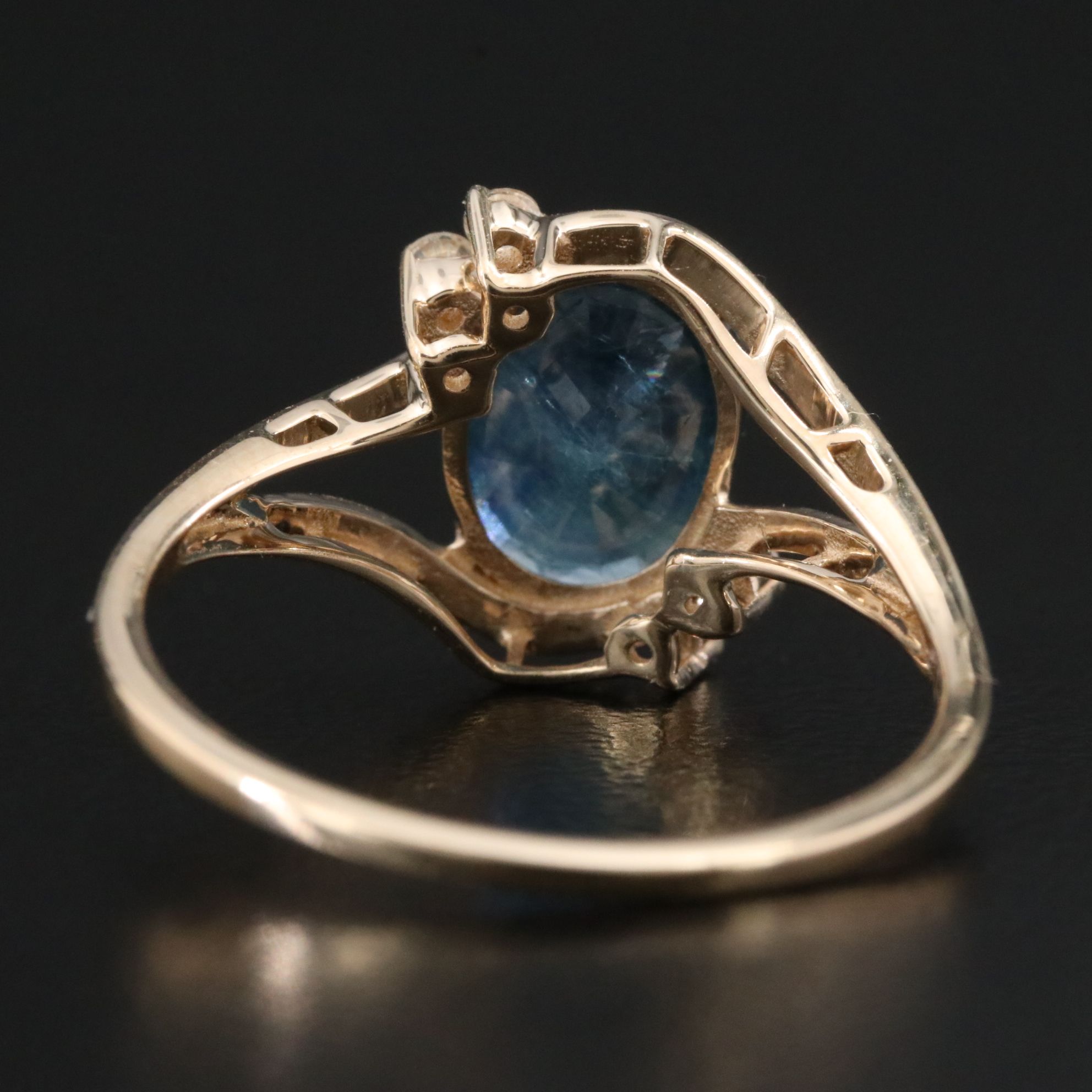 14K 1.79 CT Sapphire and White Sapphire Ring