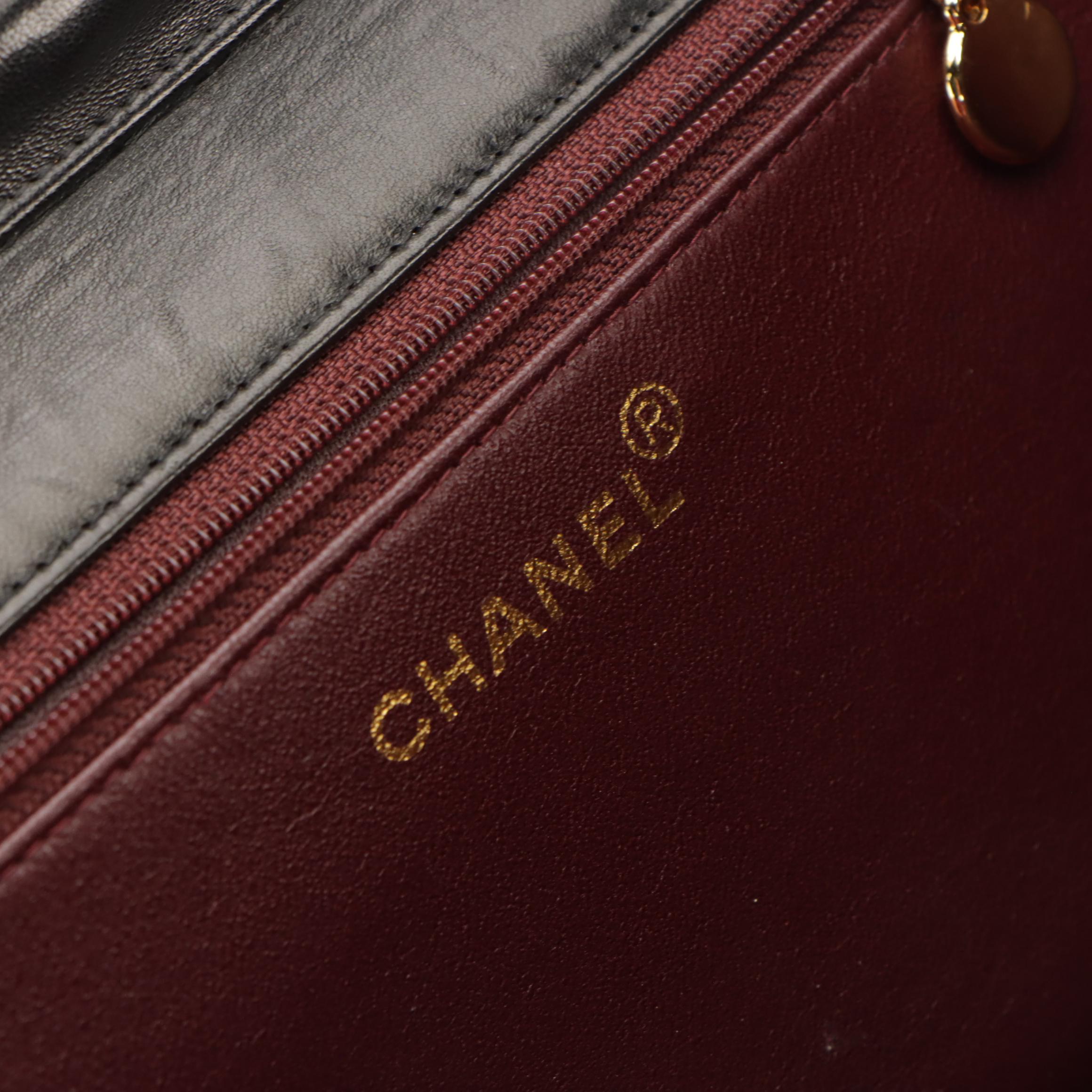 Chanel Classic Flap Shoulder Bag in Black Quilted Lambskin Leather