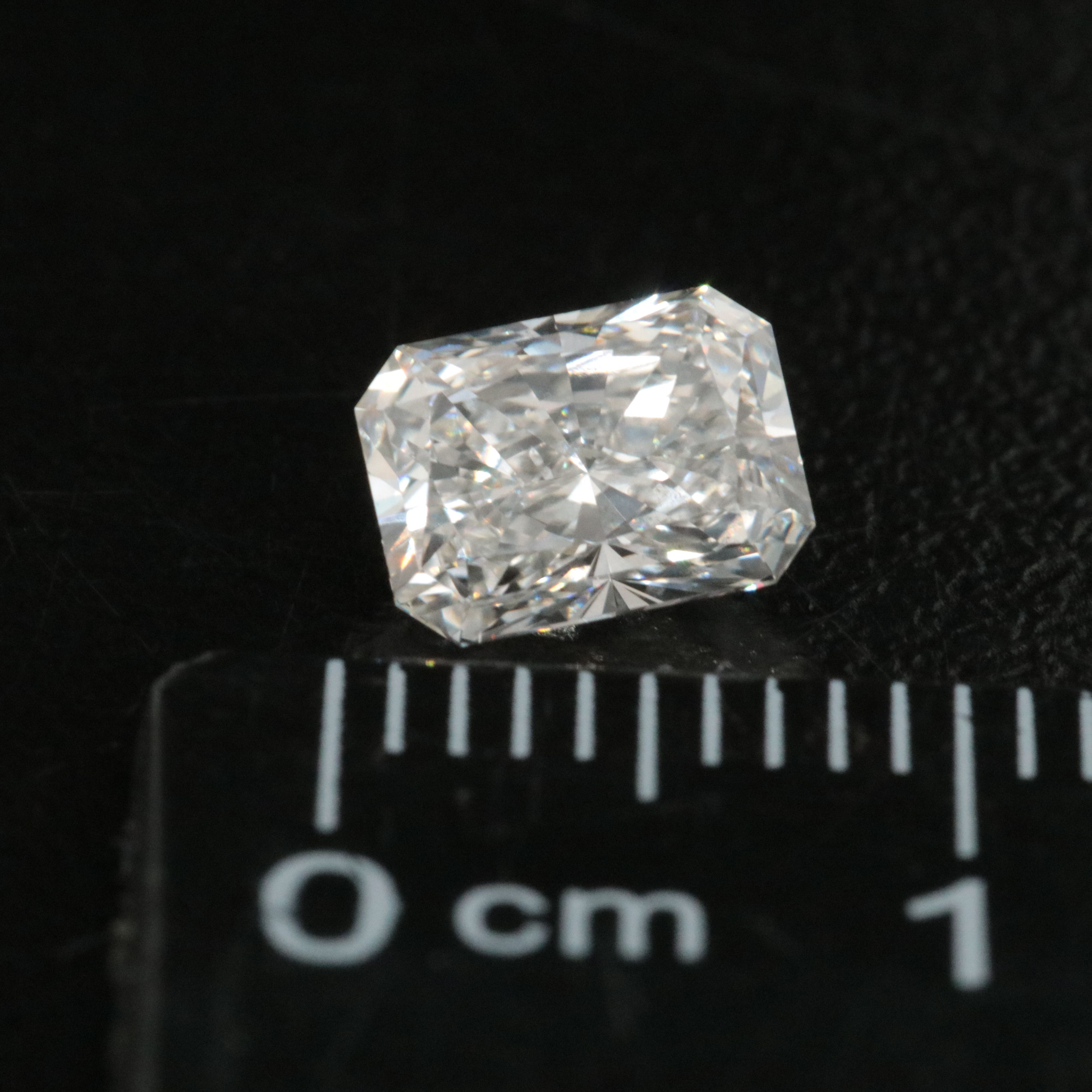 Loose 1.05 CT Lab Grown Diamond with IGI Report