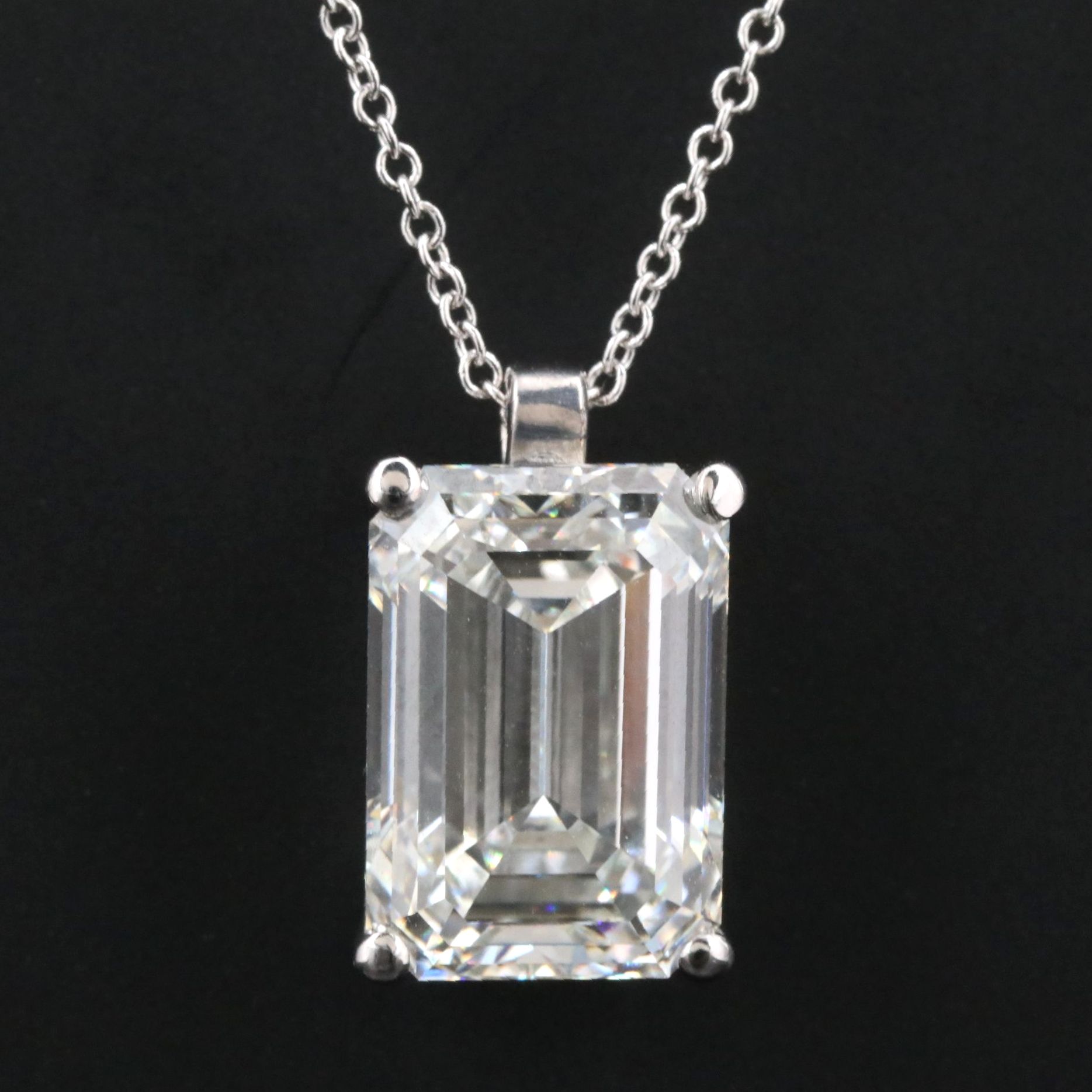14K 5.80 CT Lab Grown Diamond Solitaire Necklace with IGI Report