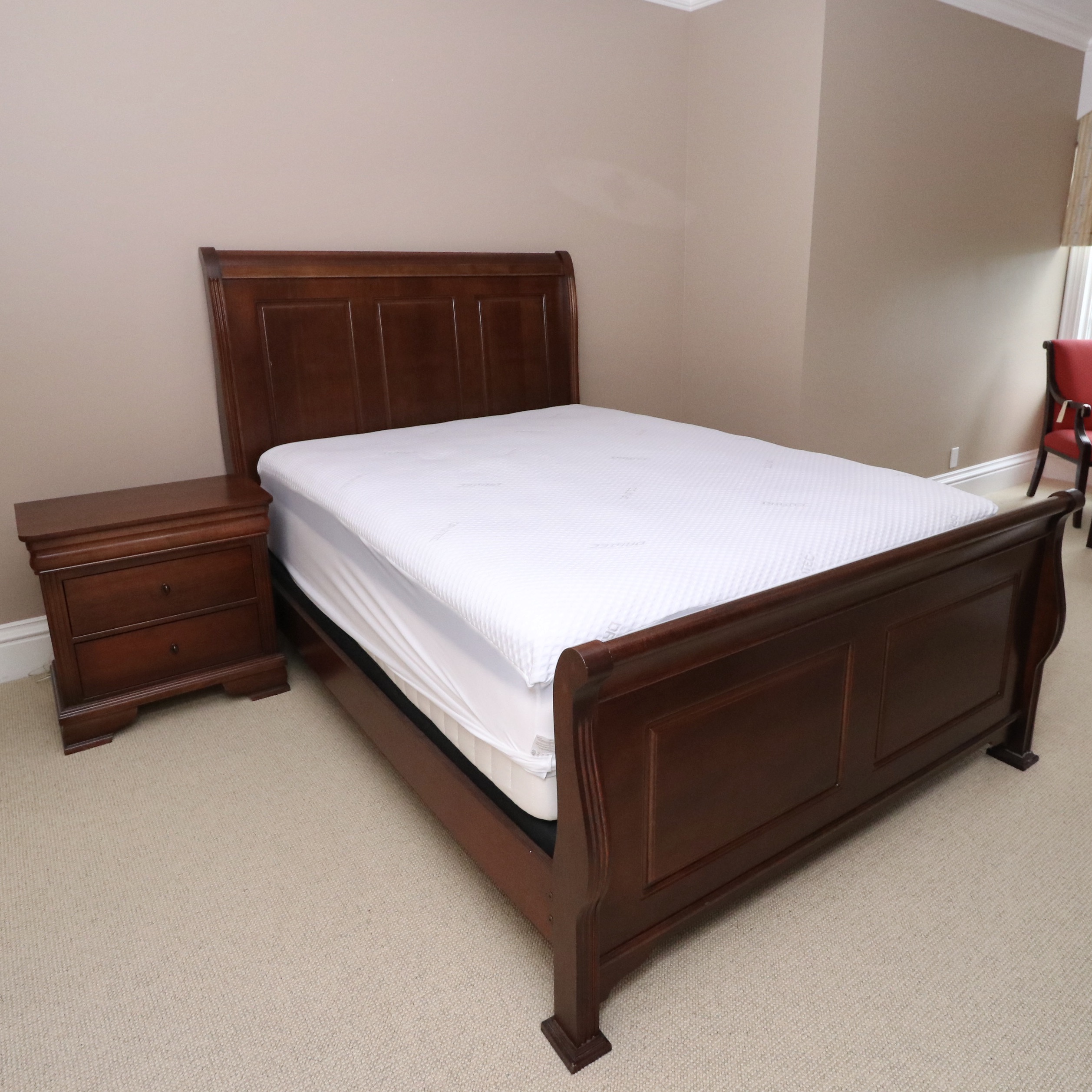 Vaughan-Bassett "French Market" Queen Sleigh Bed and Nightstand