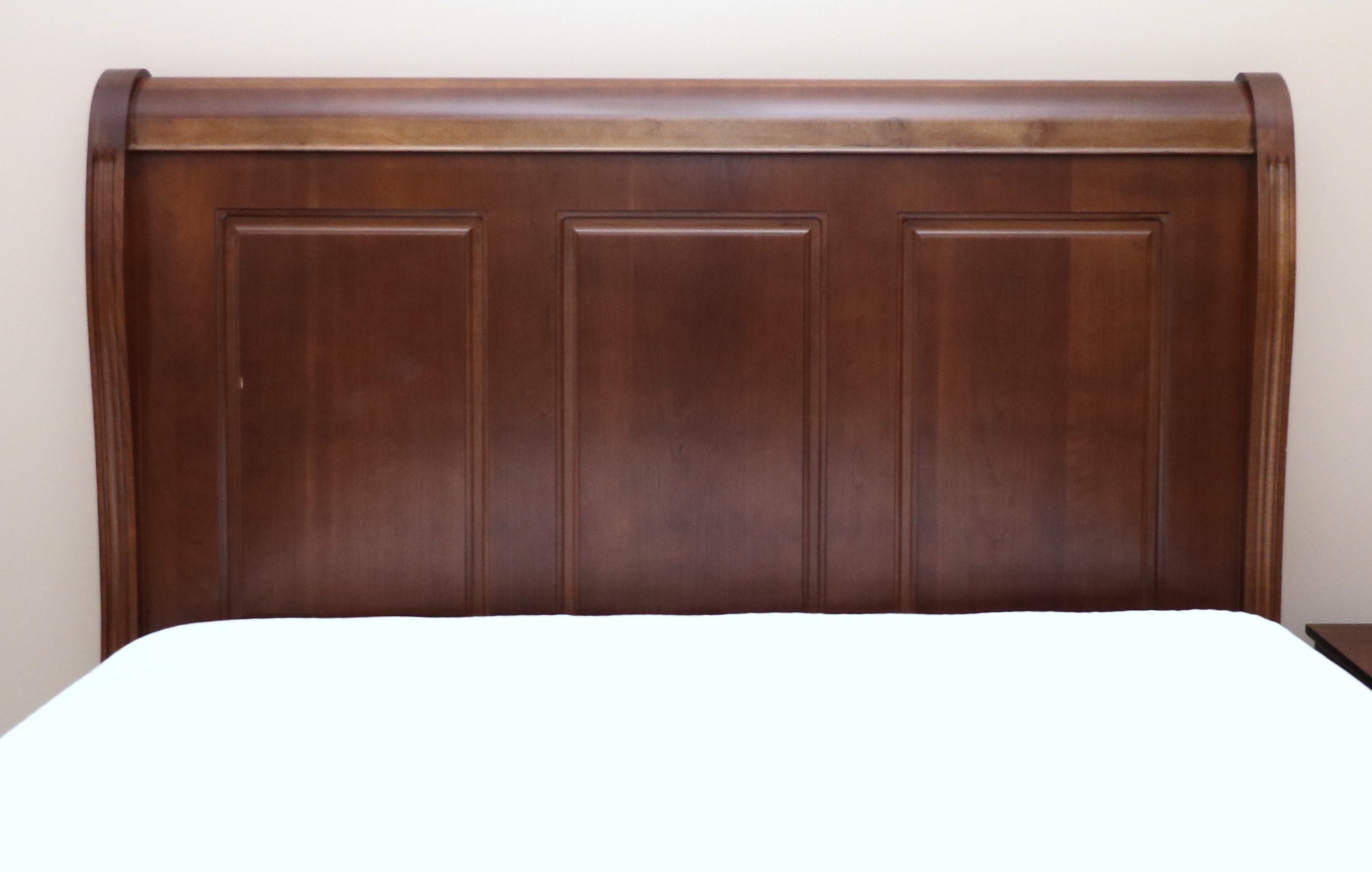 Vaughan-Bassett "French Market" Queen Sleigh Bed and Nightstand