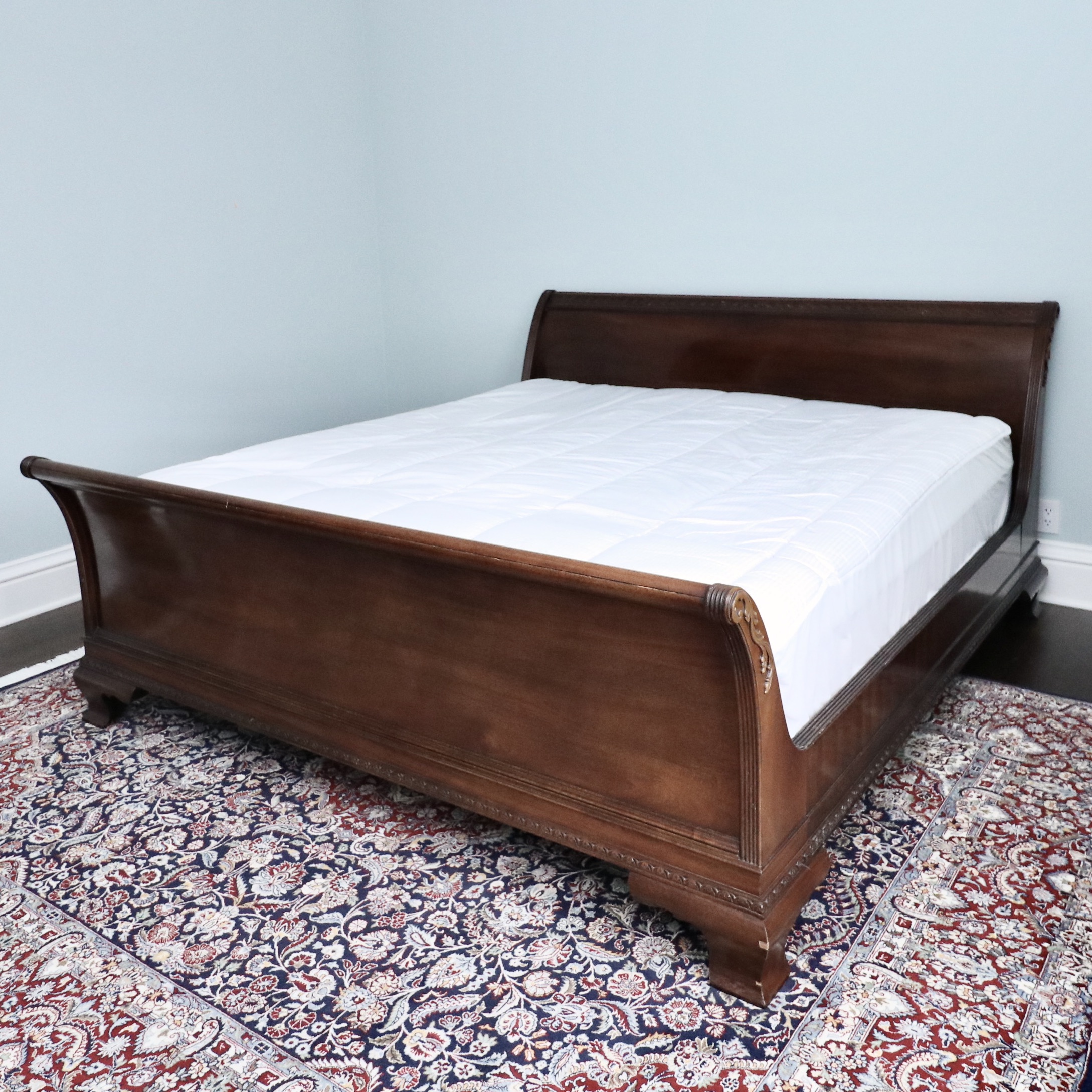 King Sleigh Bed