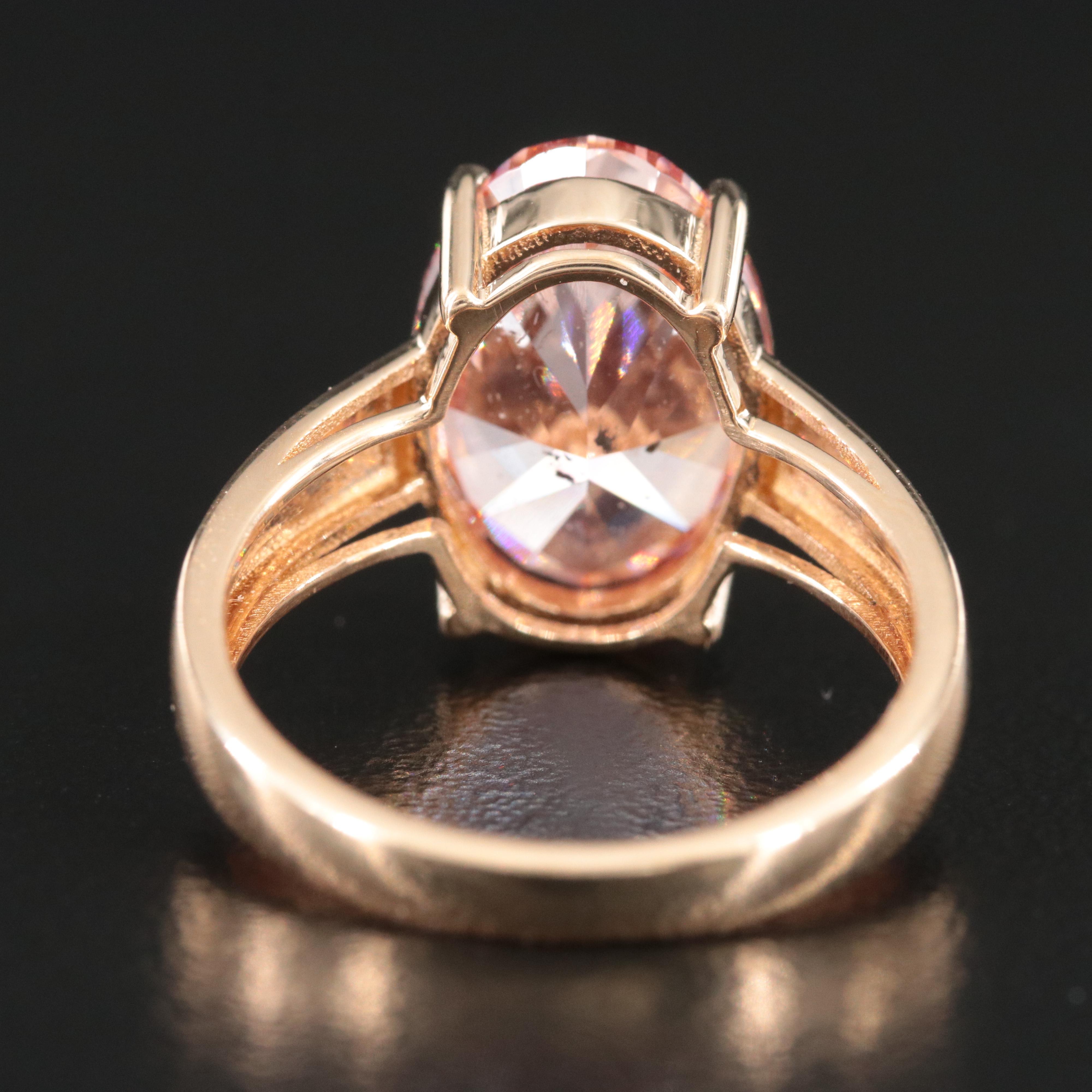 18K 4.37 CT Lab Grown Fancy Pink Diamond Solitaire Ring