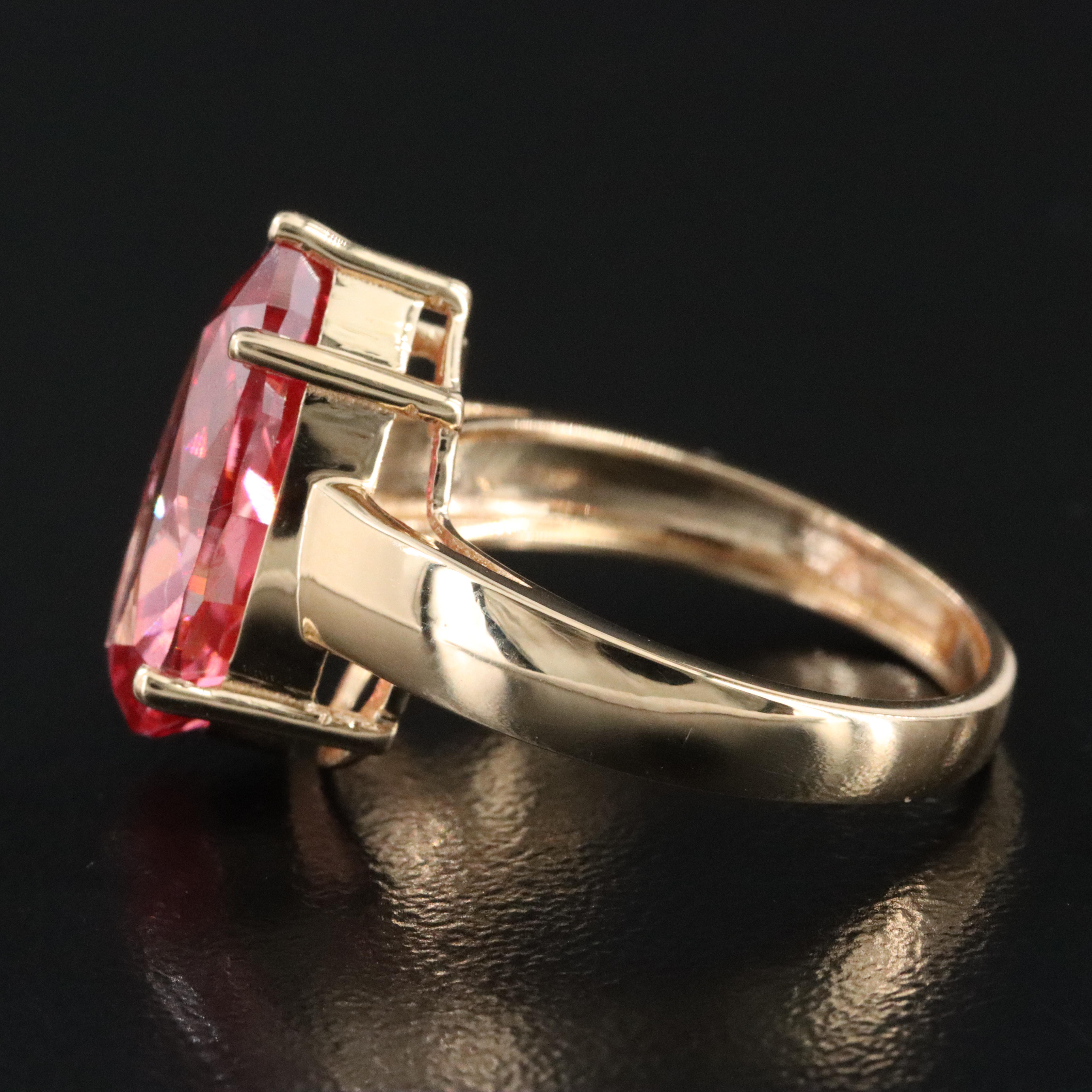 18K 5.08 CT Lab Grown Fancy Pink Diamond Solitaire Ring