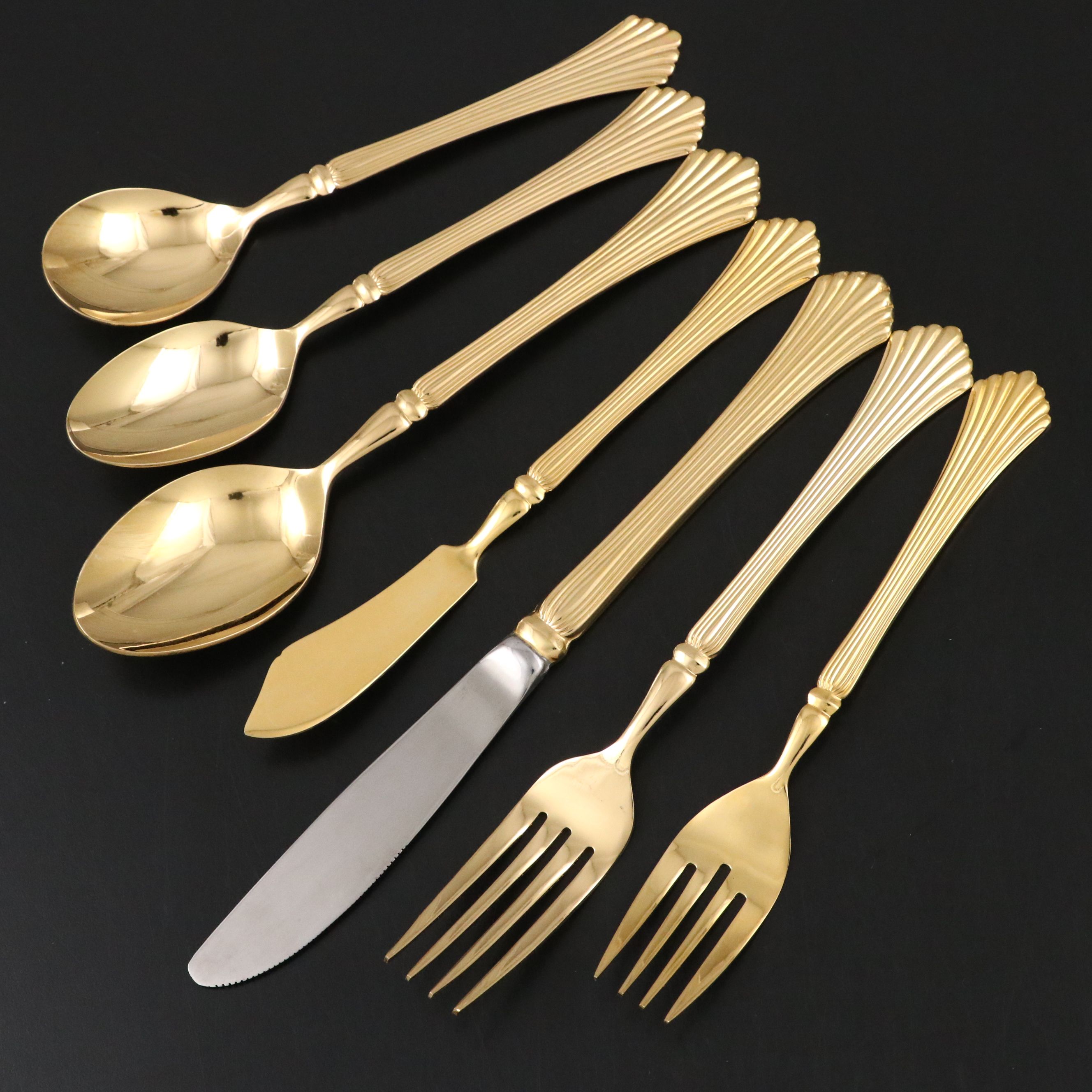 Home Concepts Gold Tone Stainless Steel Flatware