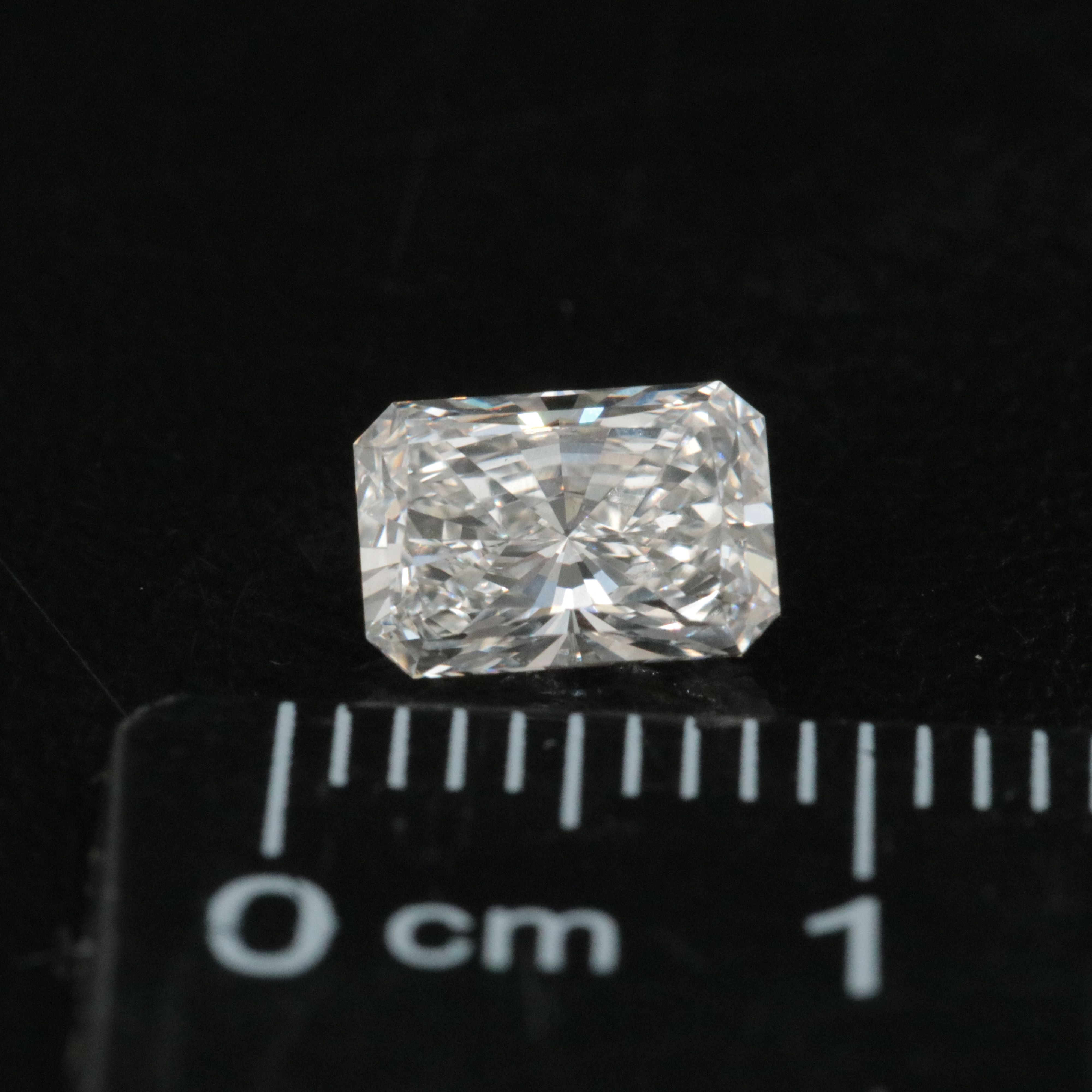 Loose 1.03 CT Lab Grown Diamond with IGI Report