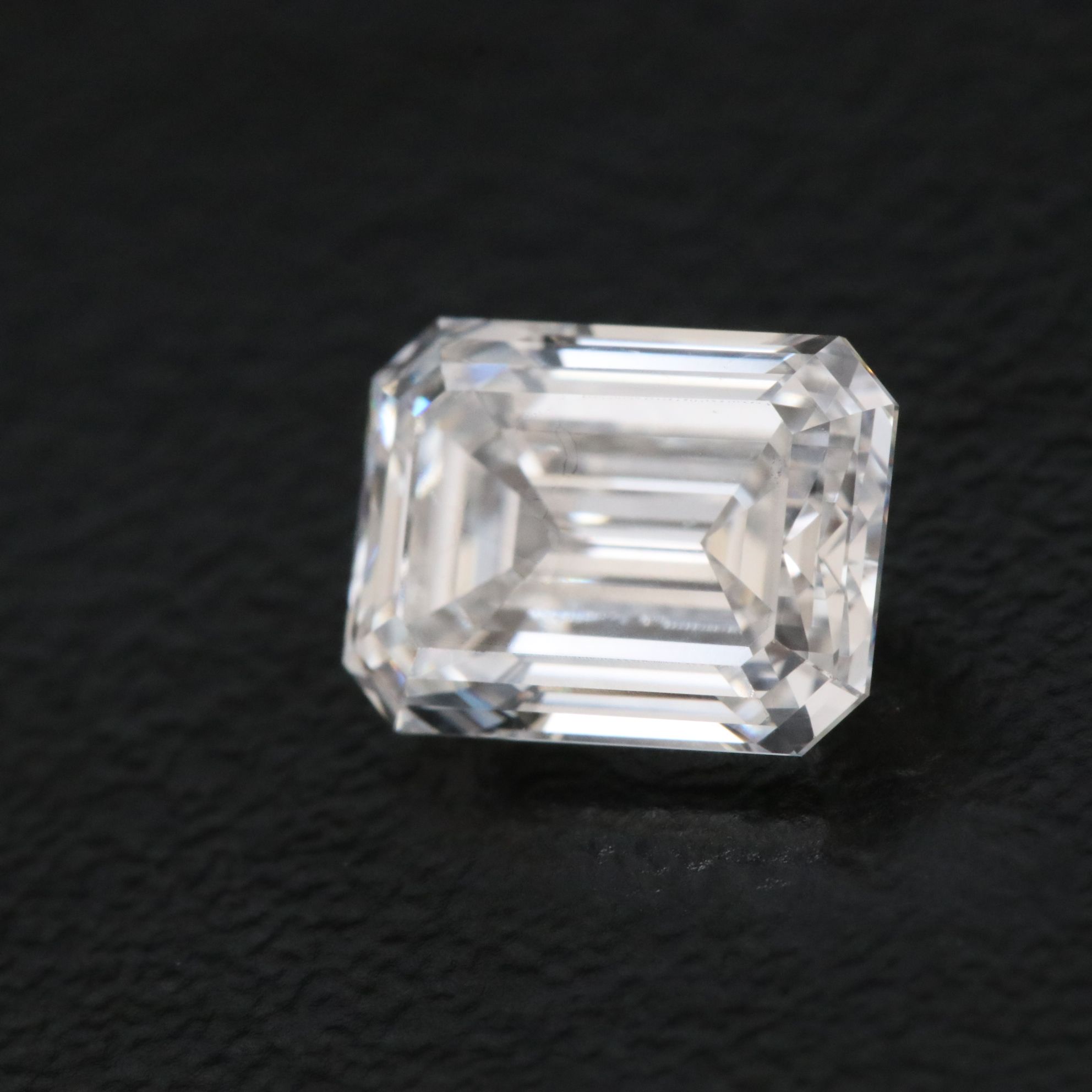 Loose 1.56 CT Lab Grown Diamond with IGI Report