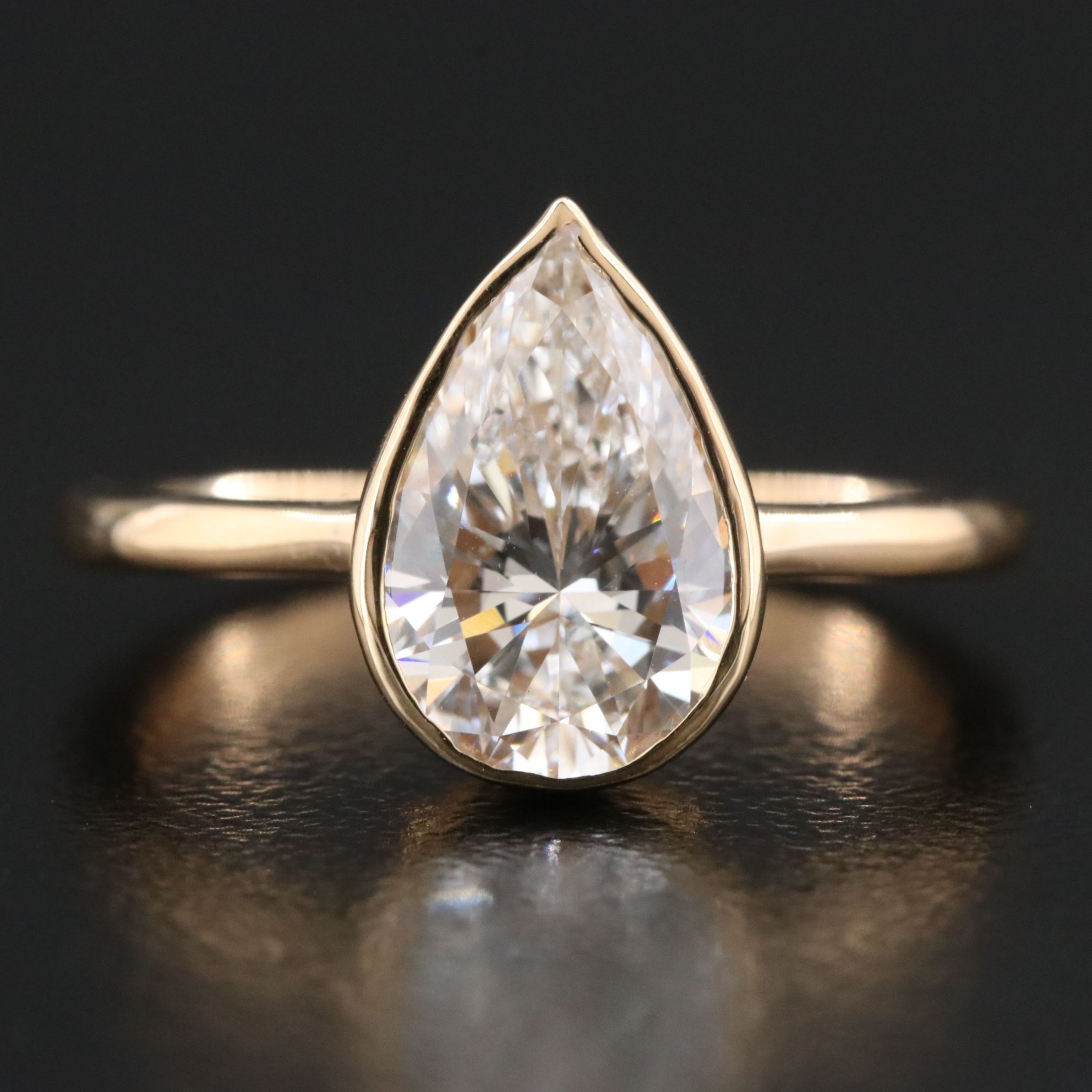 18K 1.96 CT Lab Grown Diamond Solitaire Ring with IGI Report