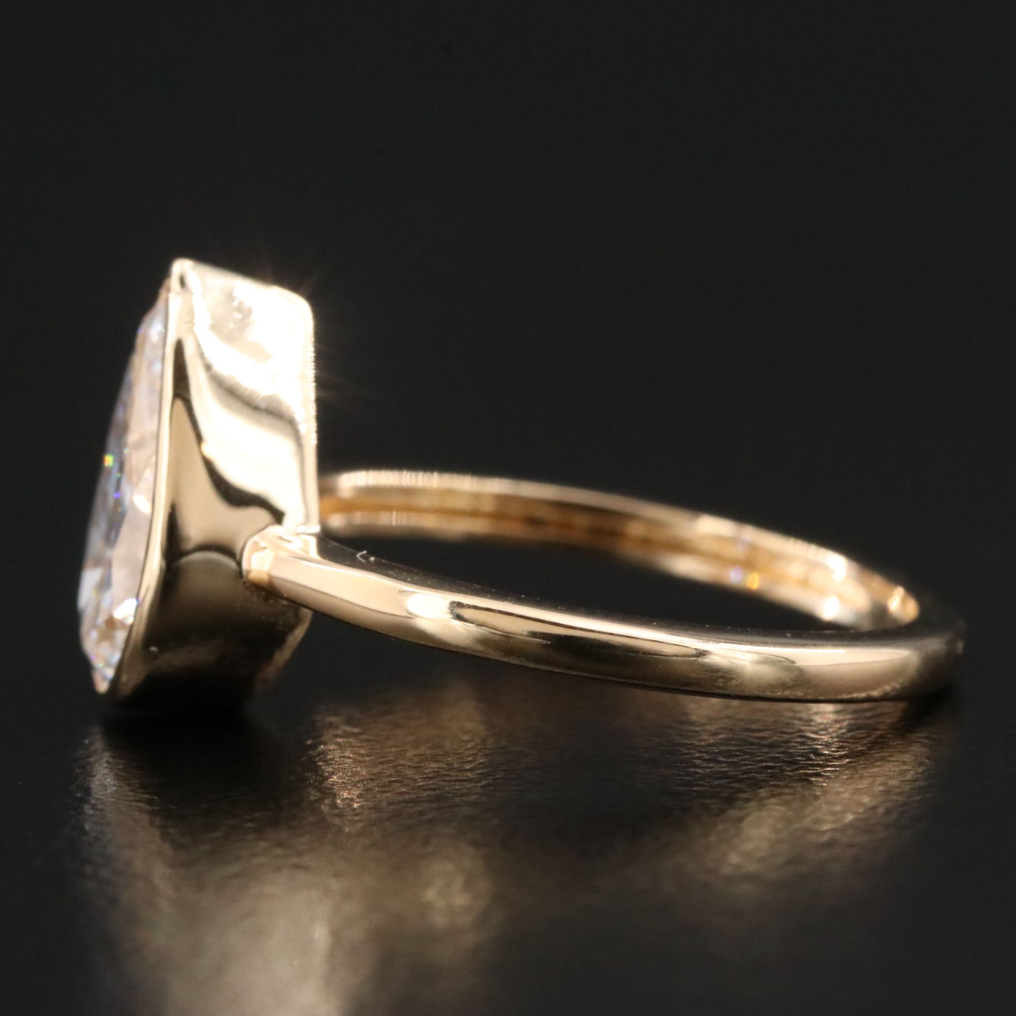 18K 1.96 CT Lab Grown Diamond Solitaire Ring with IGI Report