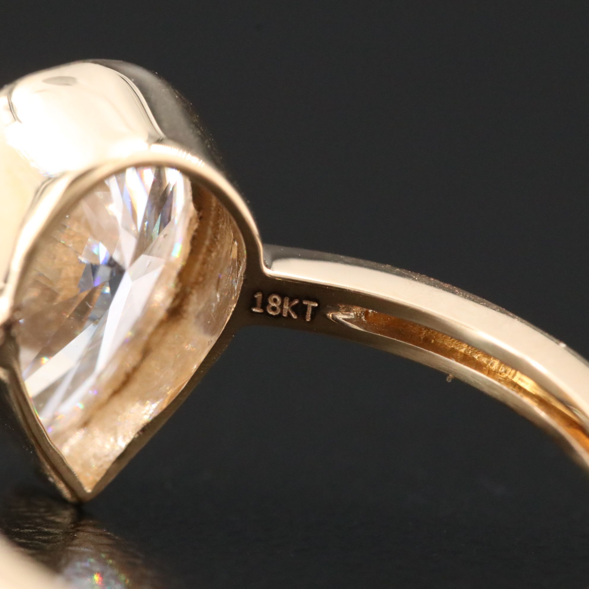 18K 1.96 CT Lab Grown Diamond Solitaire Ring with IGI Report