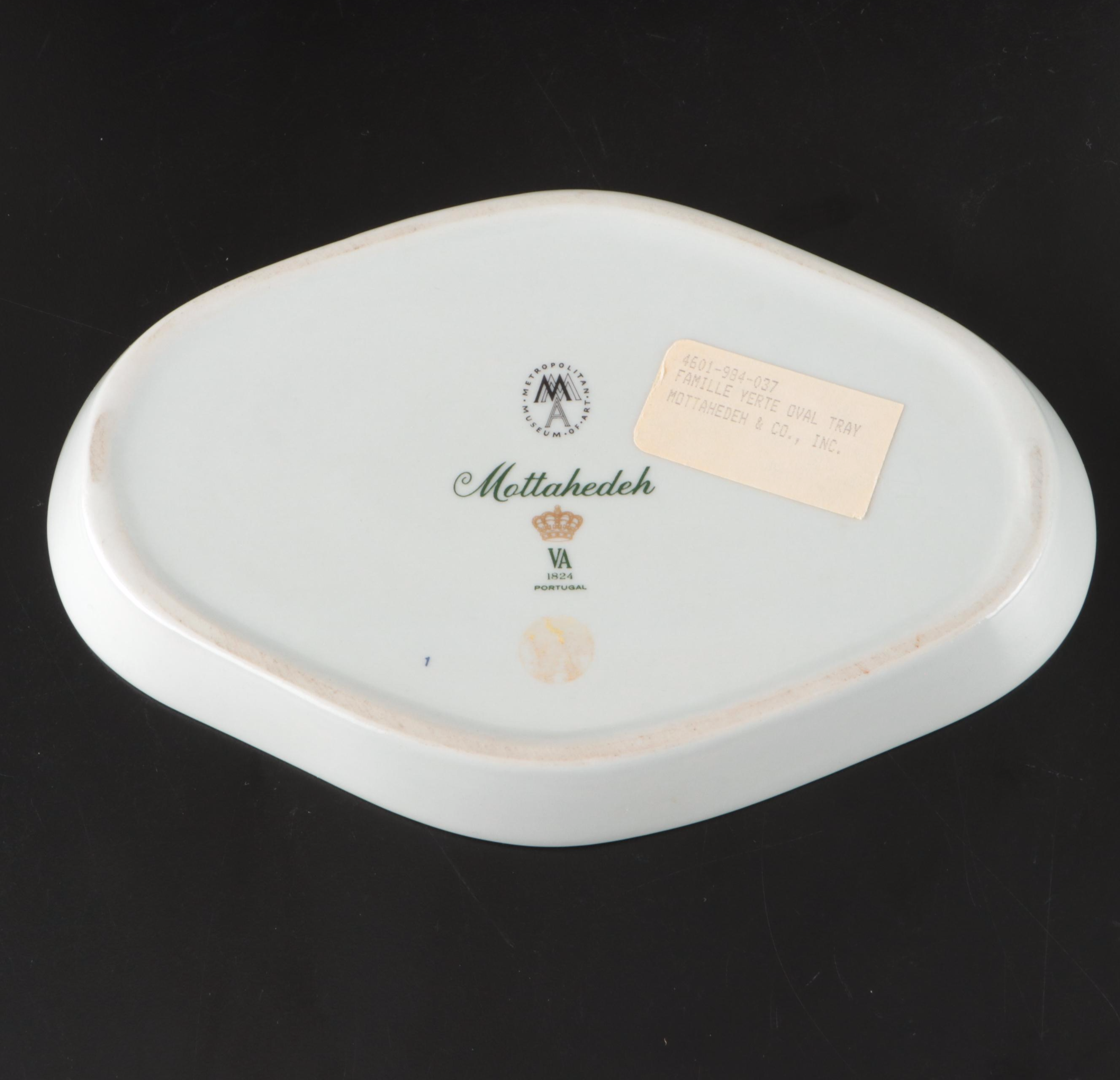 Mottahedeh "Famille Verte" Porcelain Coffee Pot and Tray