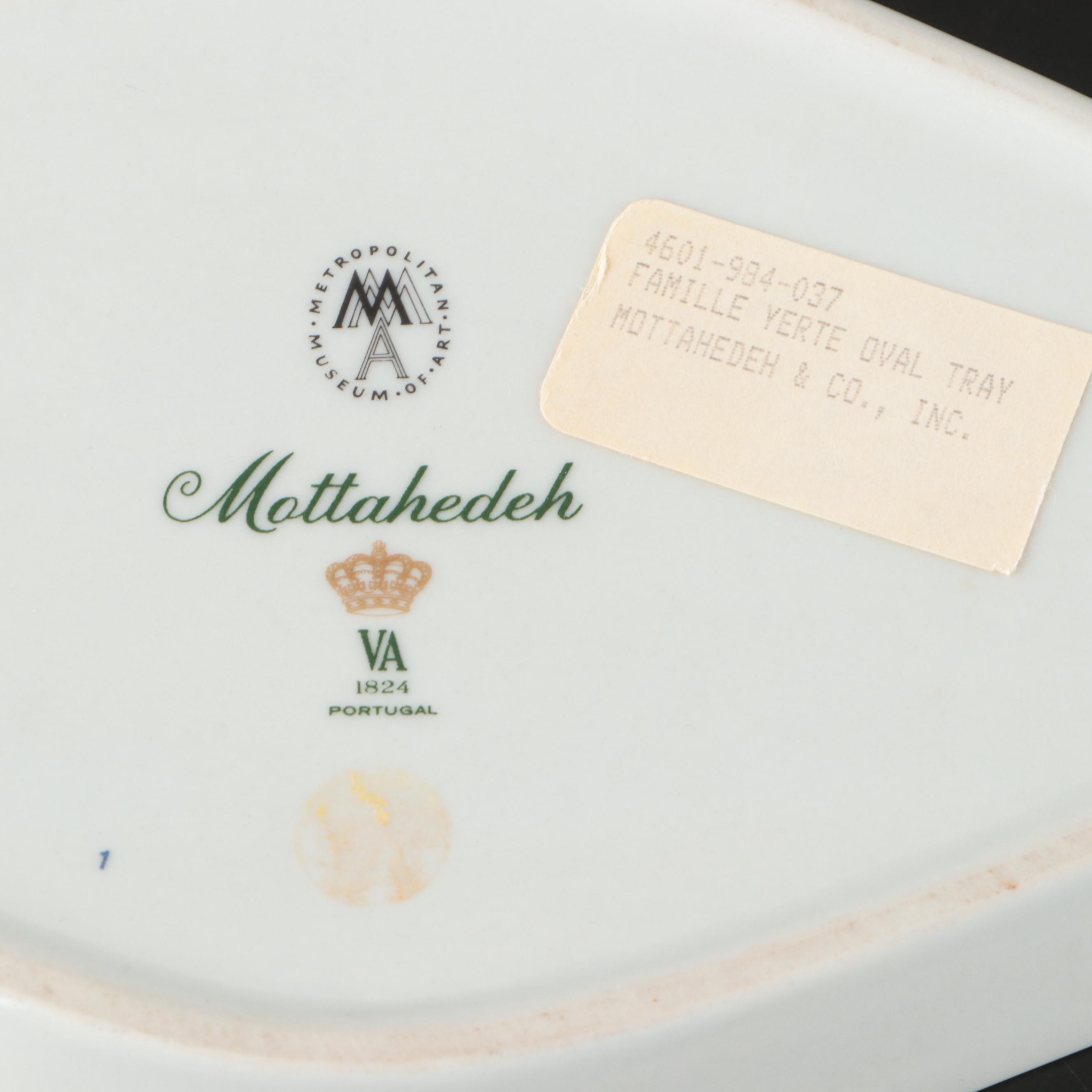 Mottahedeh "Famille Verte" Porcelain Coffee Pot and Tray