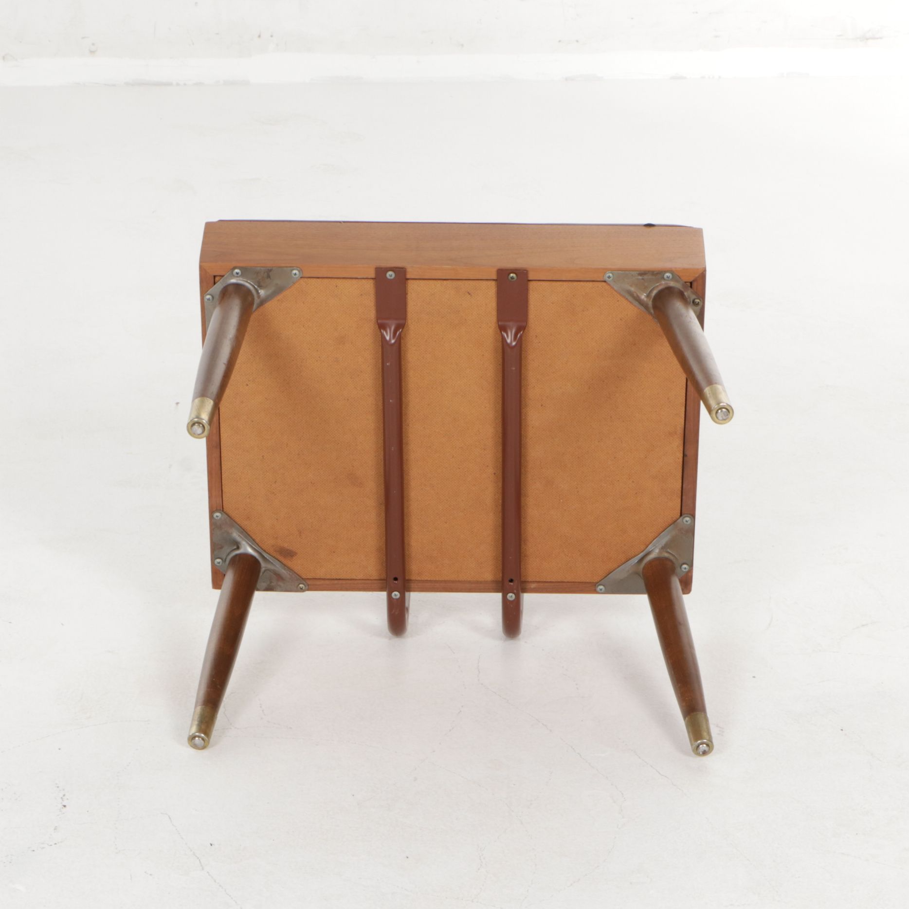 Pearl-Wick Mid Century Modern Walnut Valet Chair