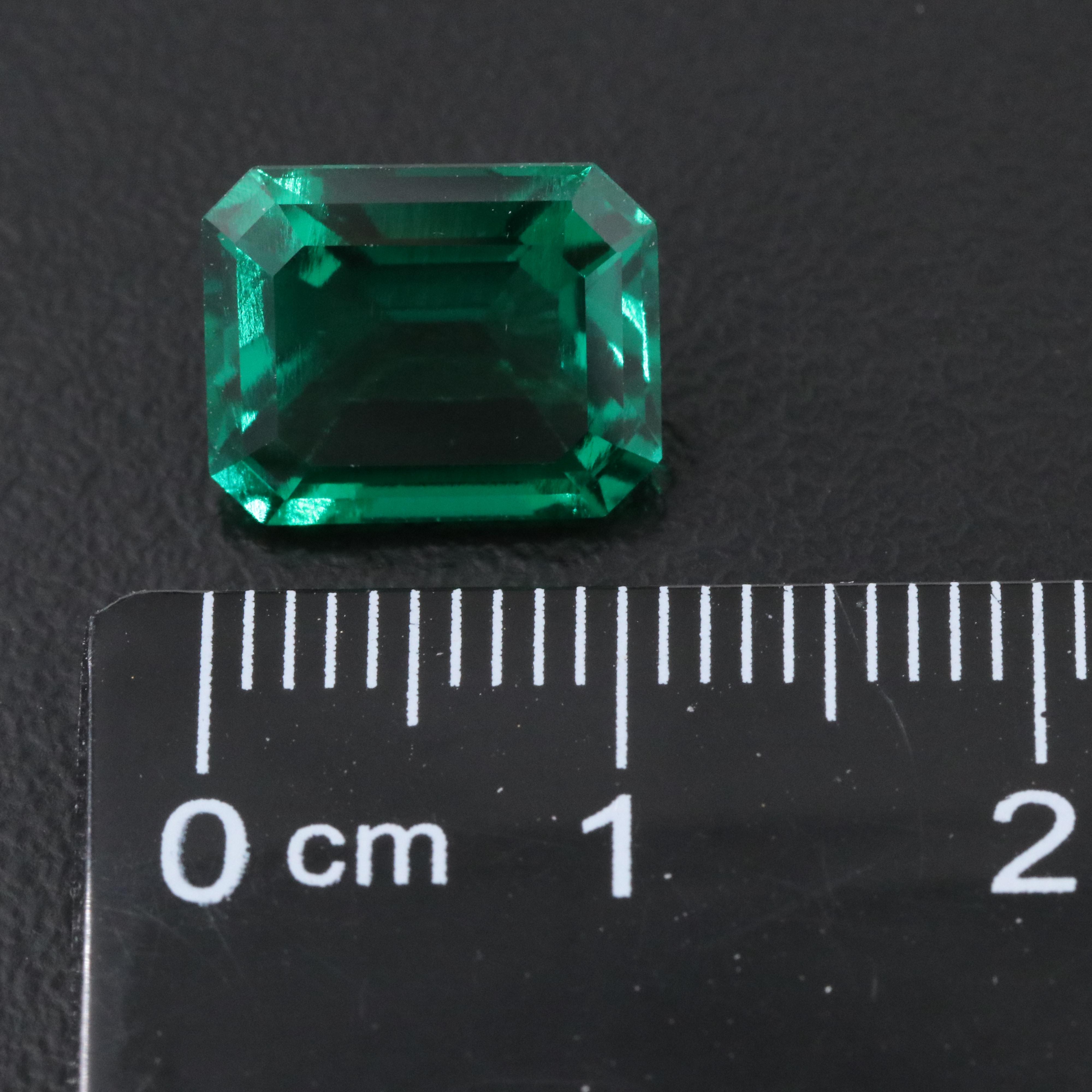 Loose 3.80 CT Lab Grown Emerald