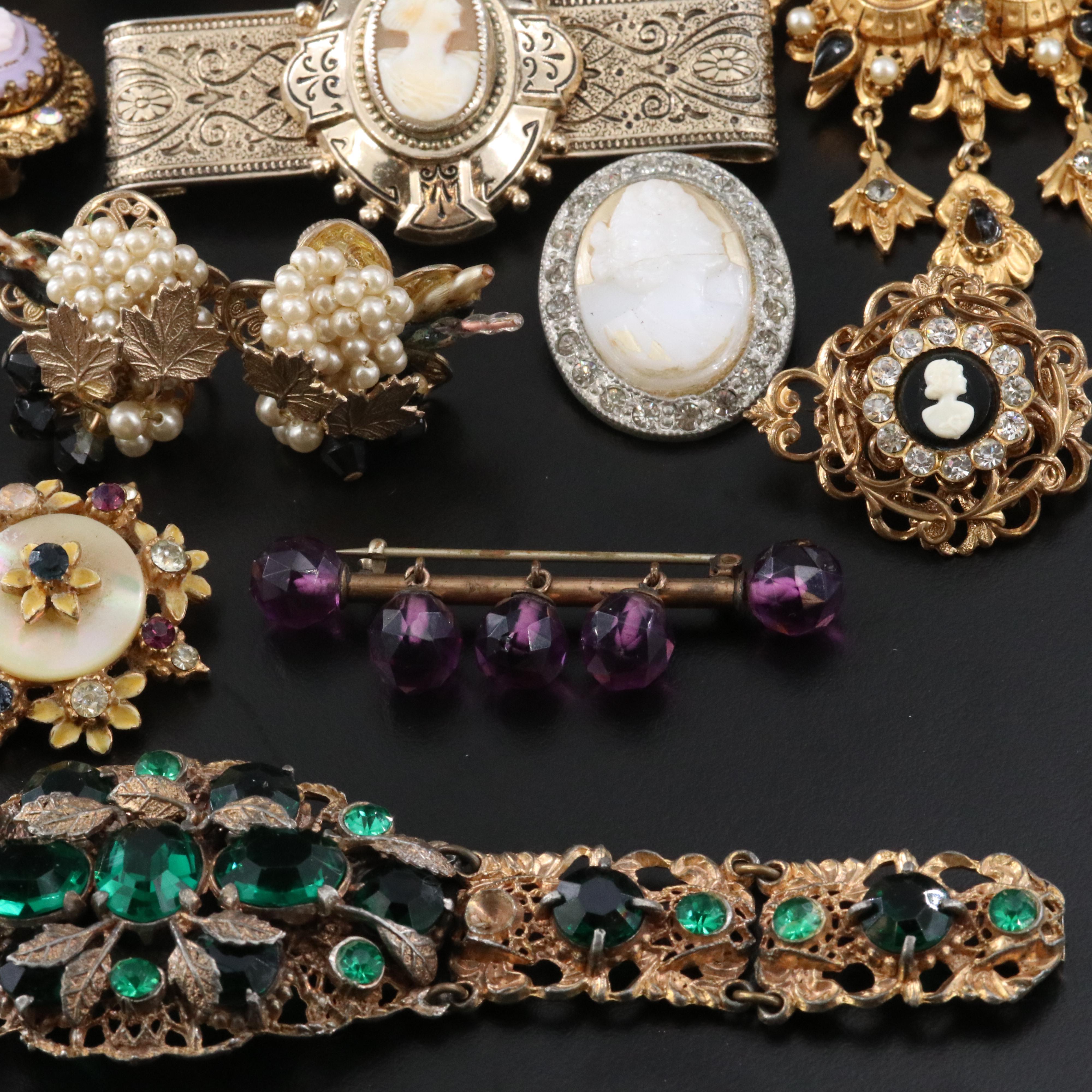 Florenza Set Featured in Vintage and Antique Jewelry Collection