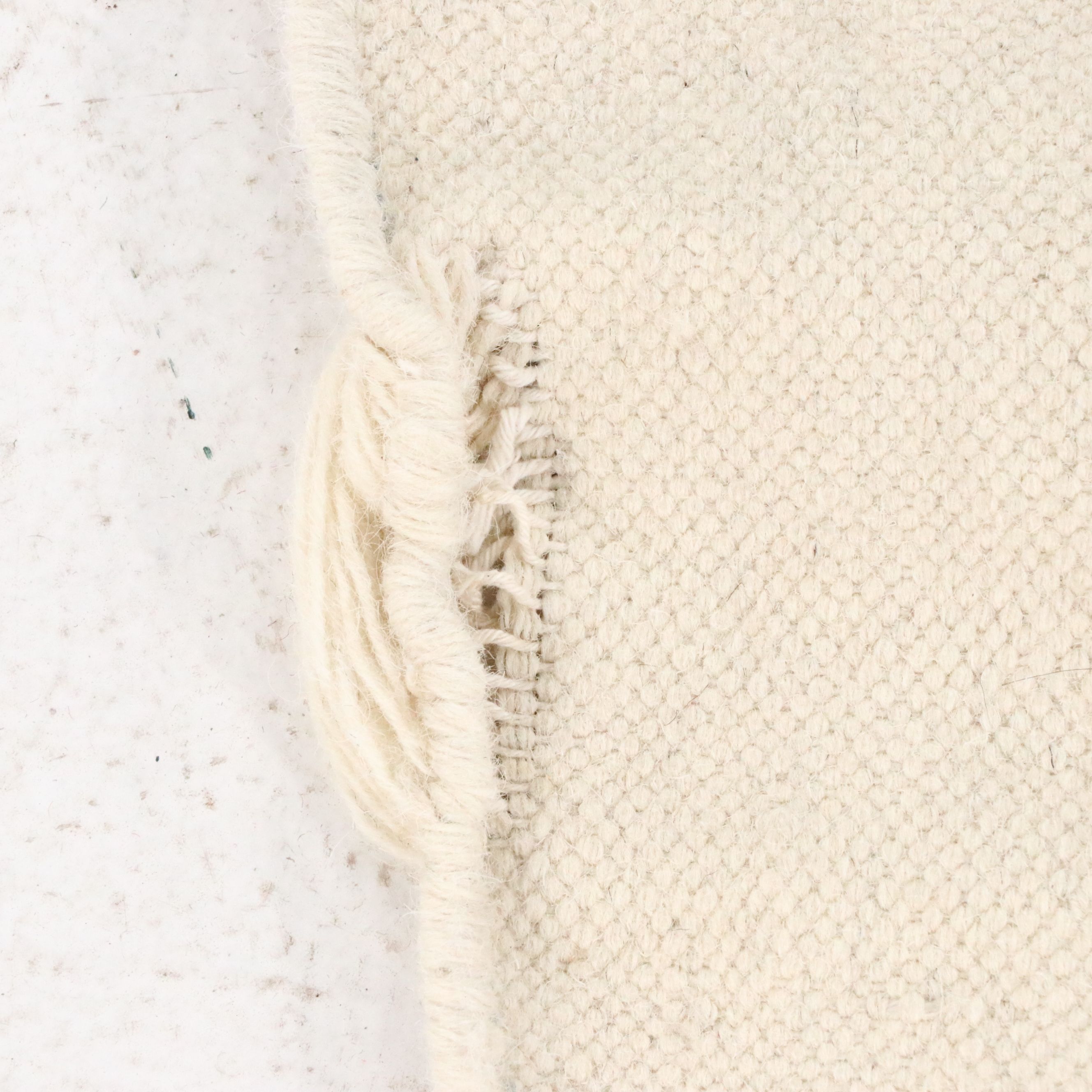 7'6 Round Handwoven Indian Dhurrie Area Rug