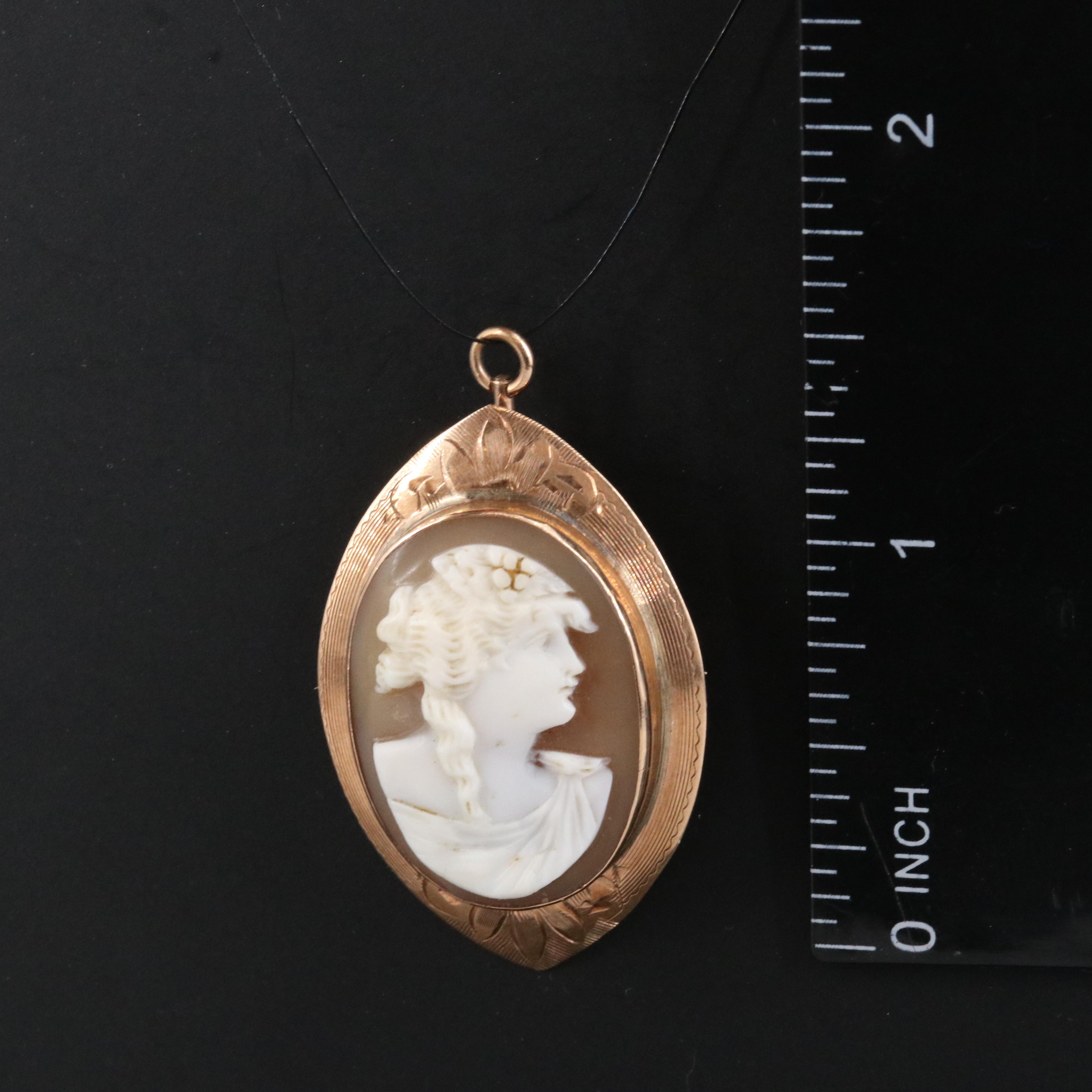 Vintage 10K Cameo Pendant/Brooch