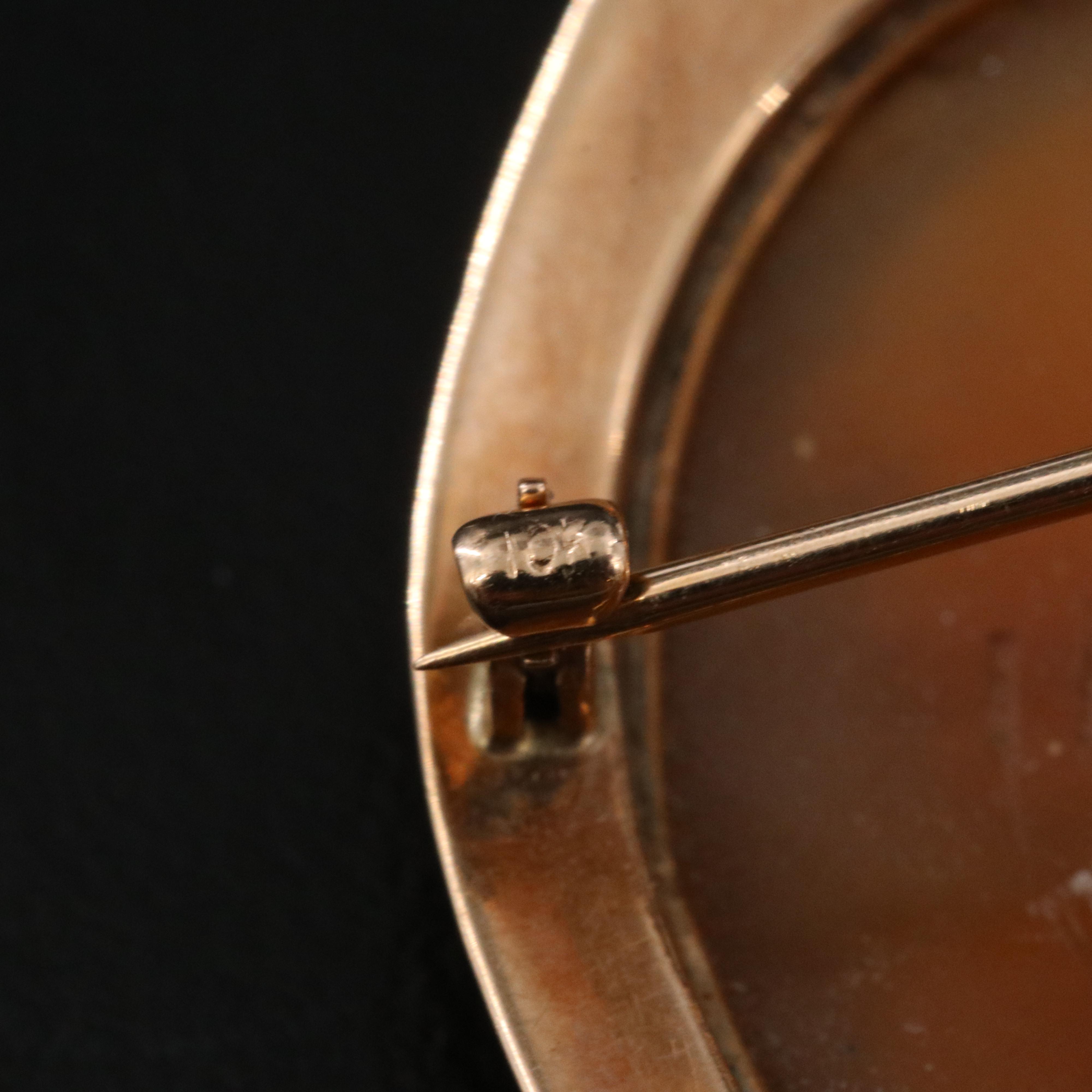Vintage 10K Cameo Pendant/Brooch
